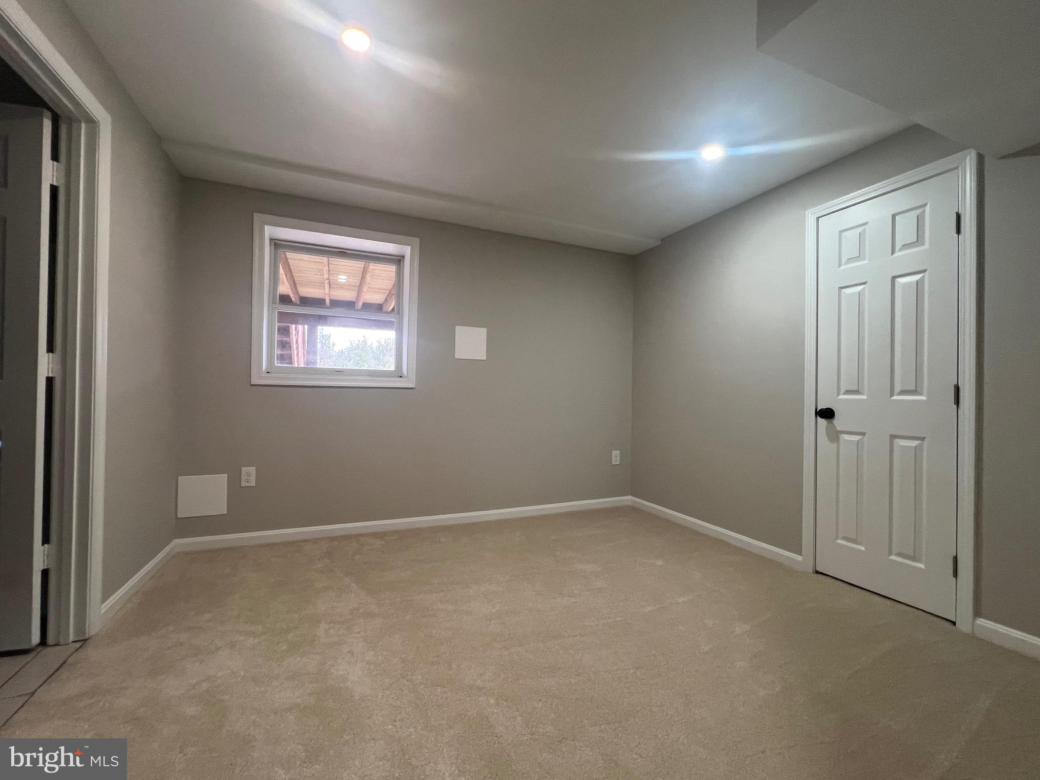 LEES GLEN - Residential