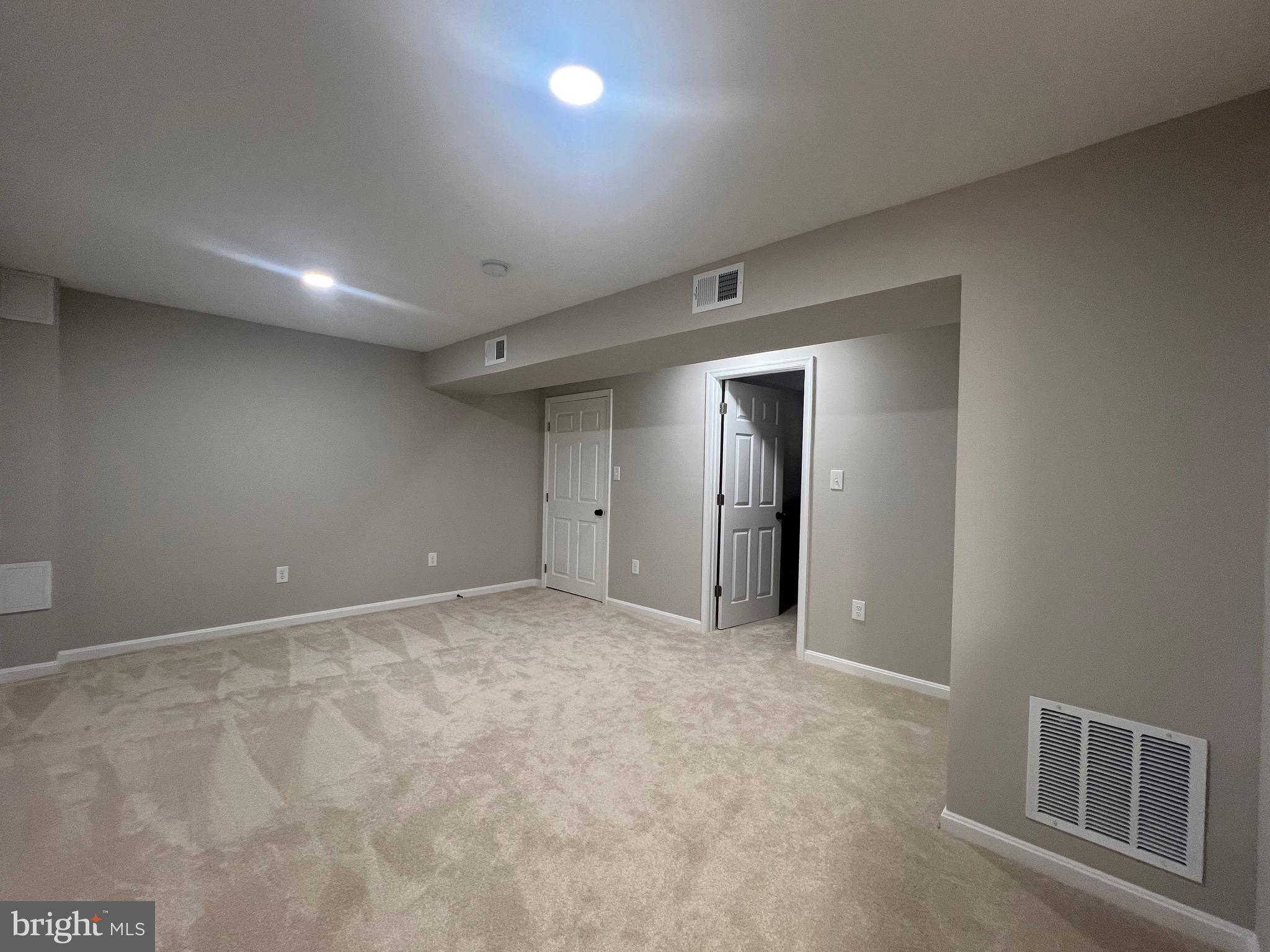 LEES GLEN - Residential