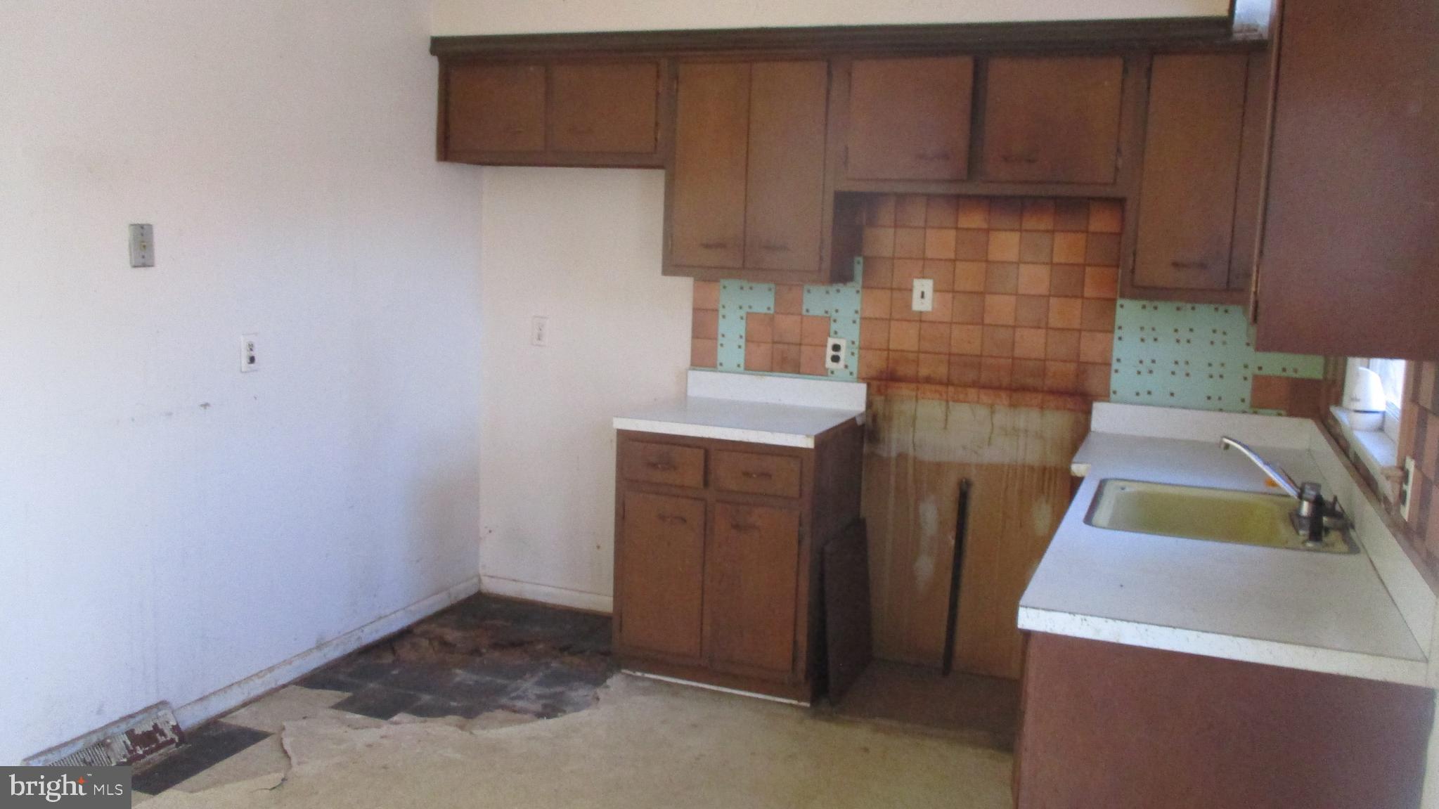 PRIMROSE ACRES - Residential