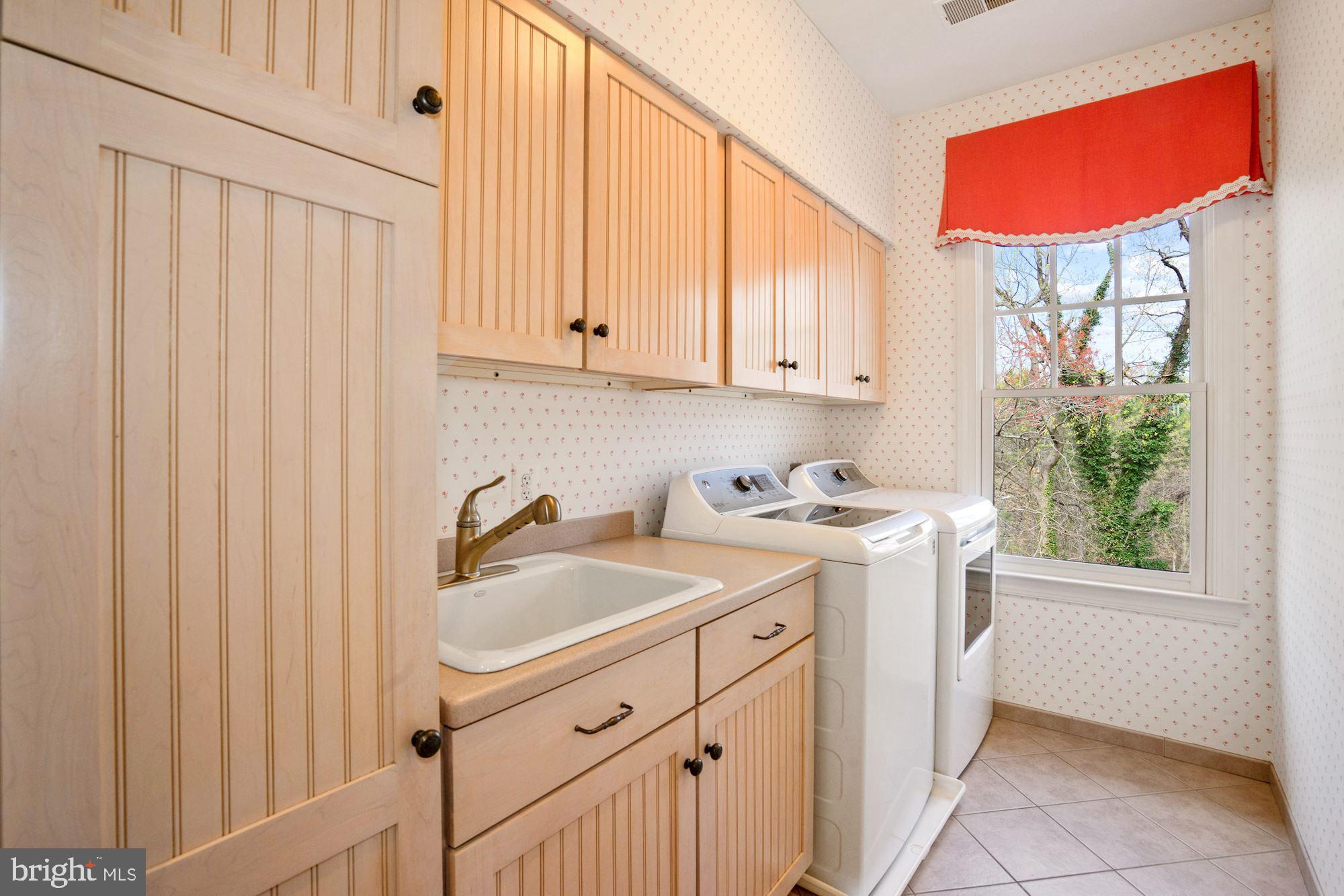 WOODMONT - Residential