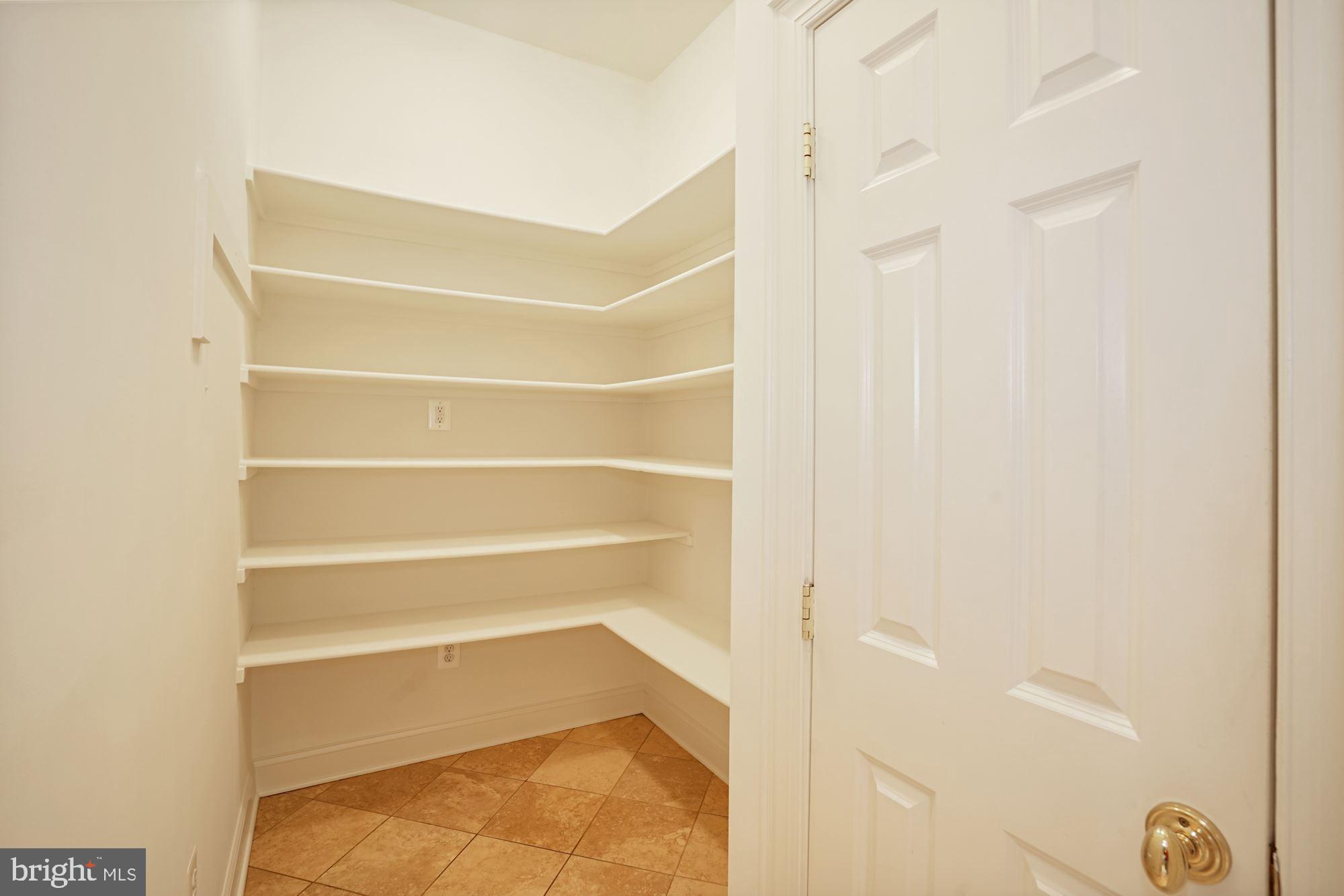 WOODMONT - Residential