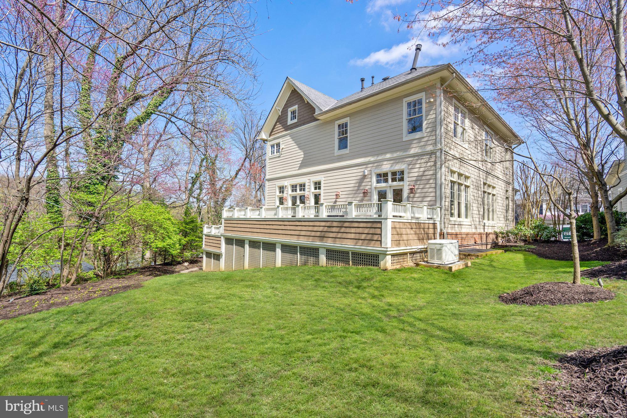 WOODMONT - Residential