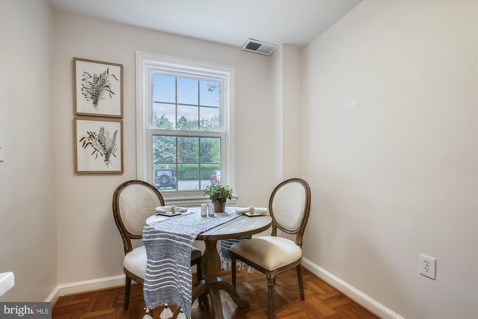 BELLE VIEW - Residential Lease