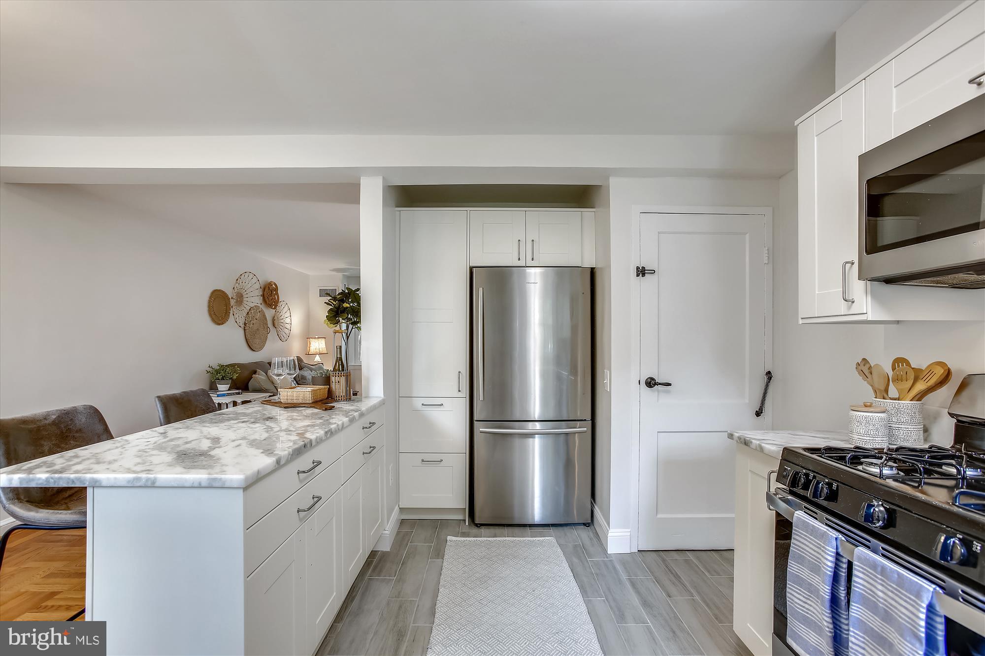 BELLE VIEW - Residential Lease