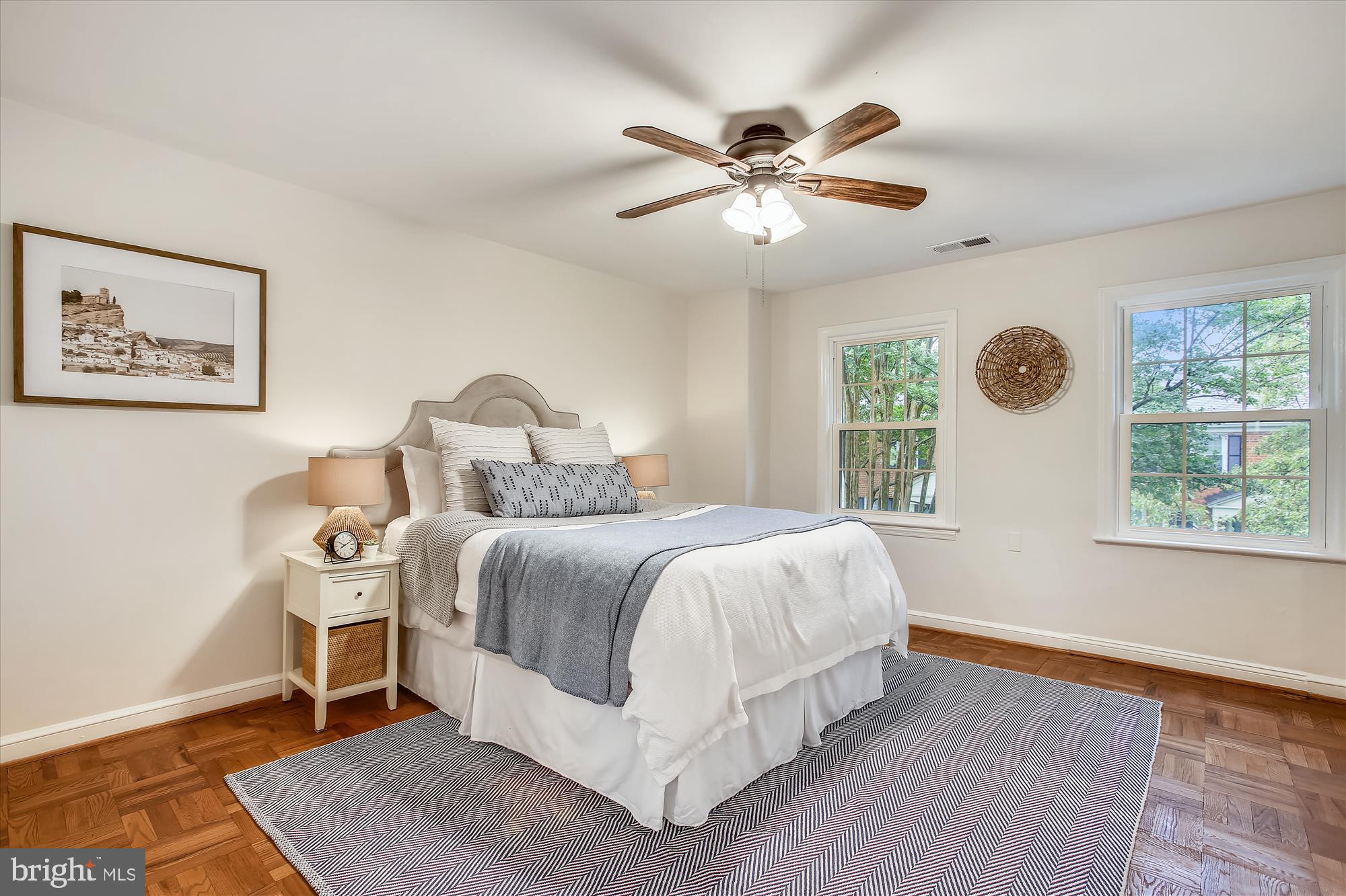 BELLE VIEW - Residential Lease