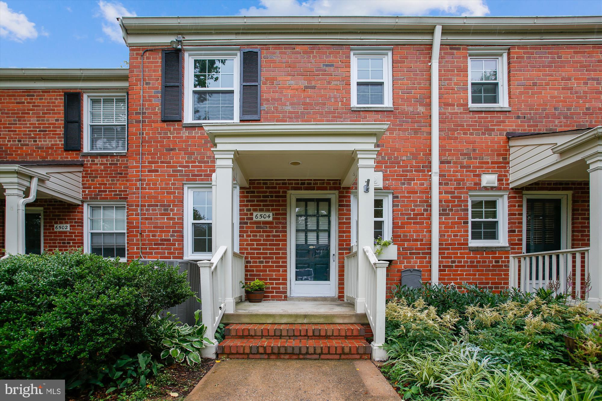 BELLE VIEW - Residential Lease