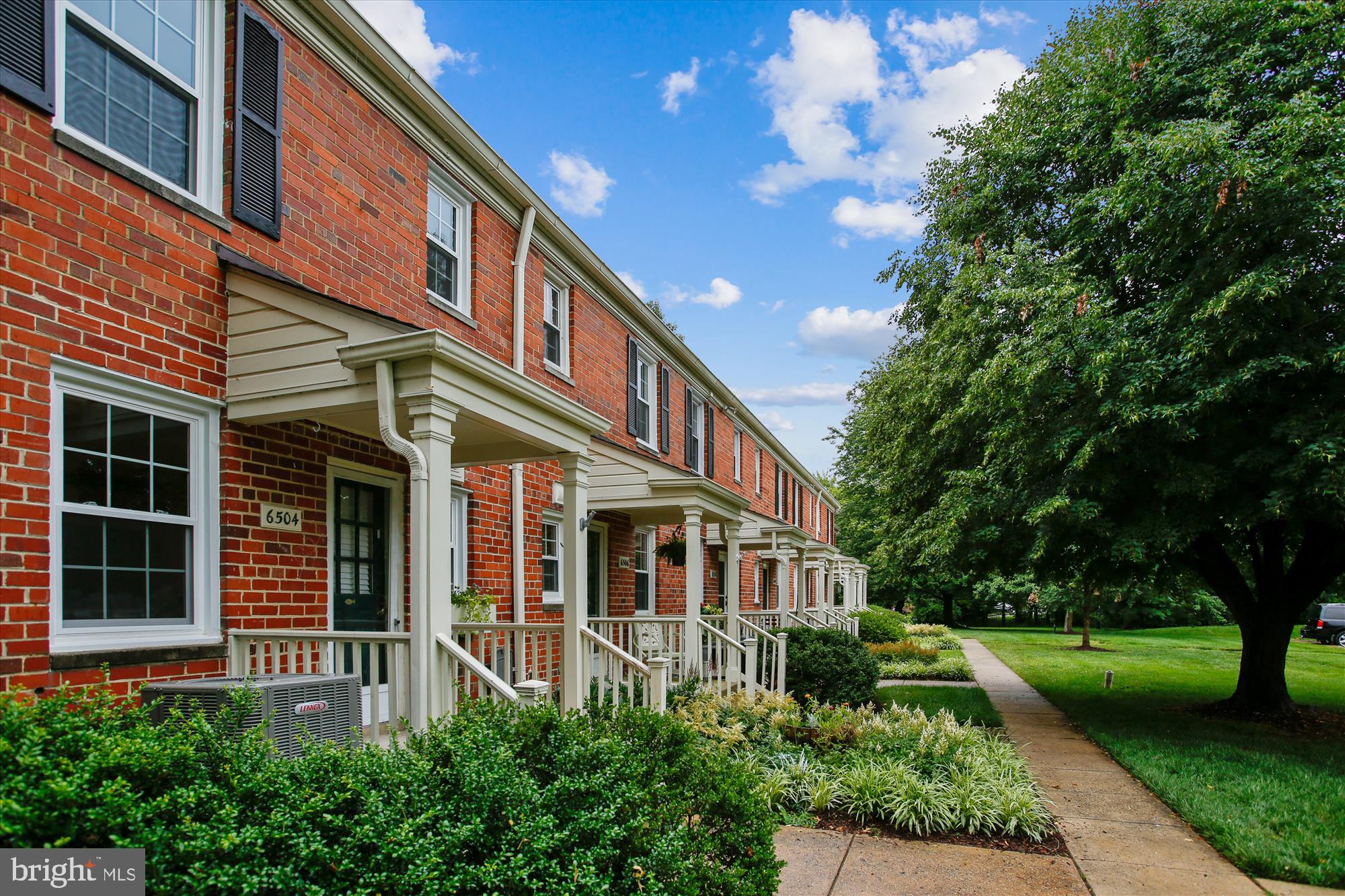 BELLE VIEW - Residential Lease