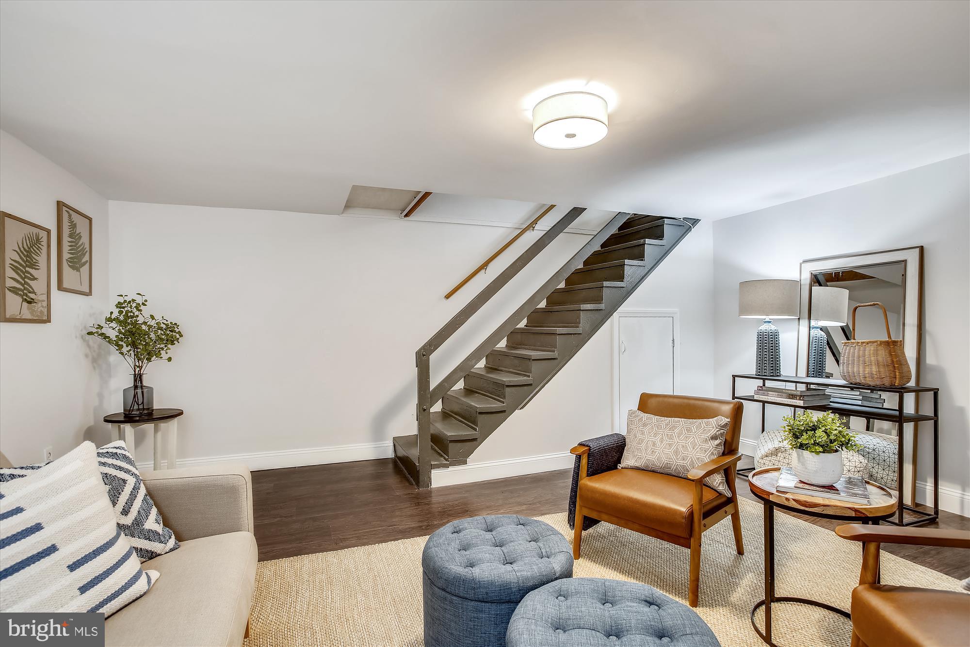 BELLE VIEW - Residential Lease