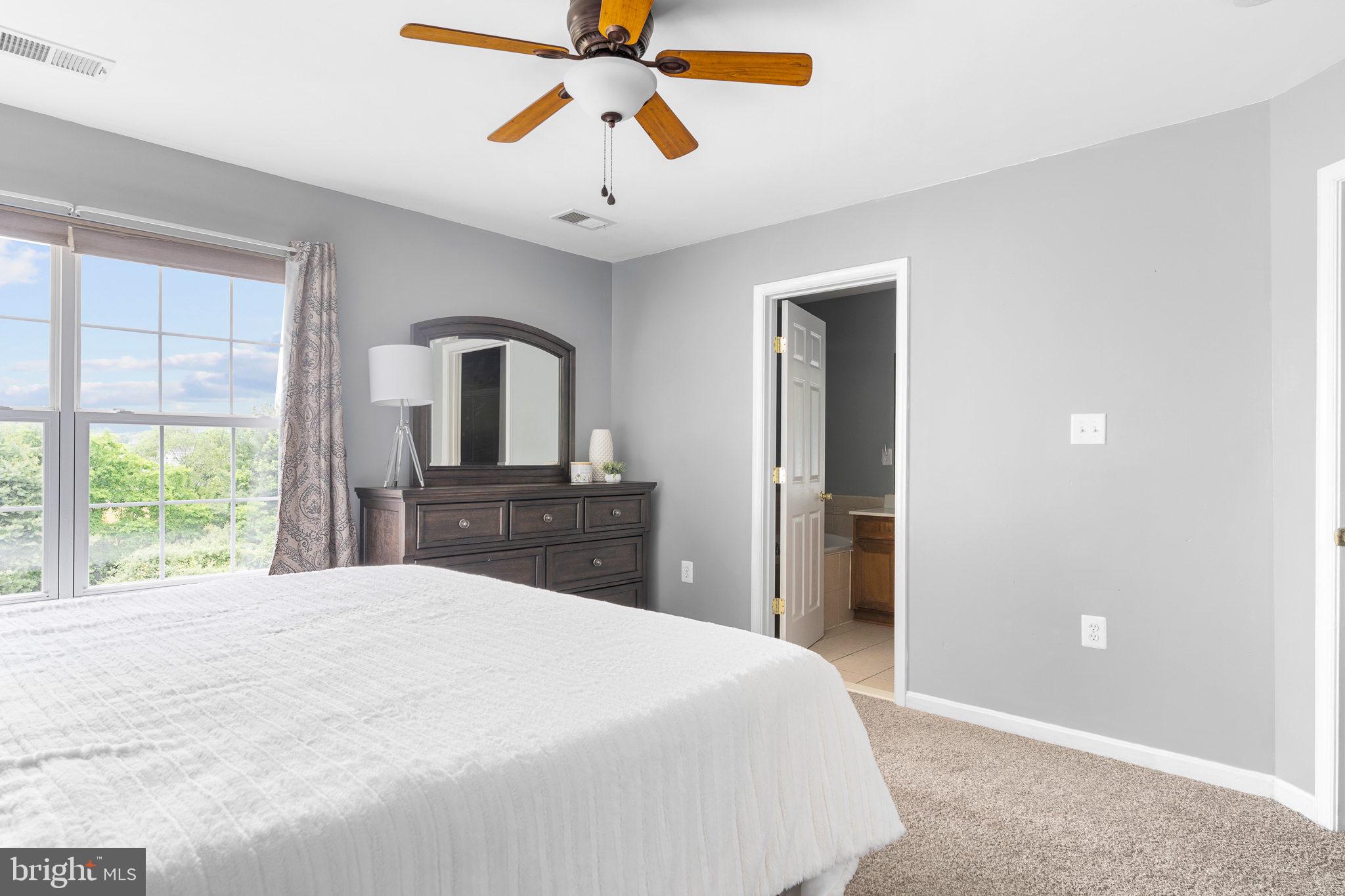 LEE'S RIDGE - Residential