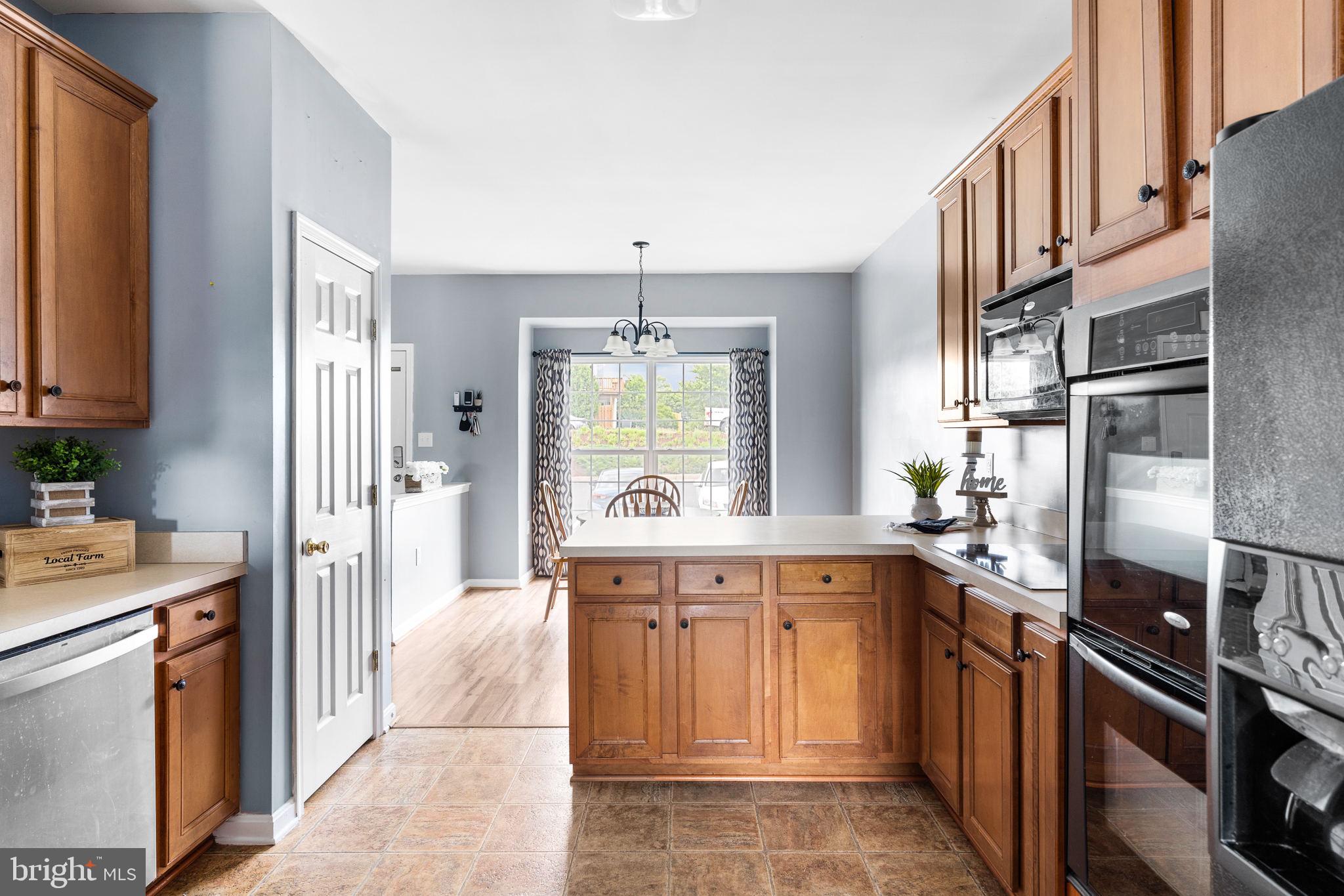 LEE'S RIDGE - Residential