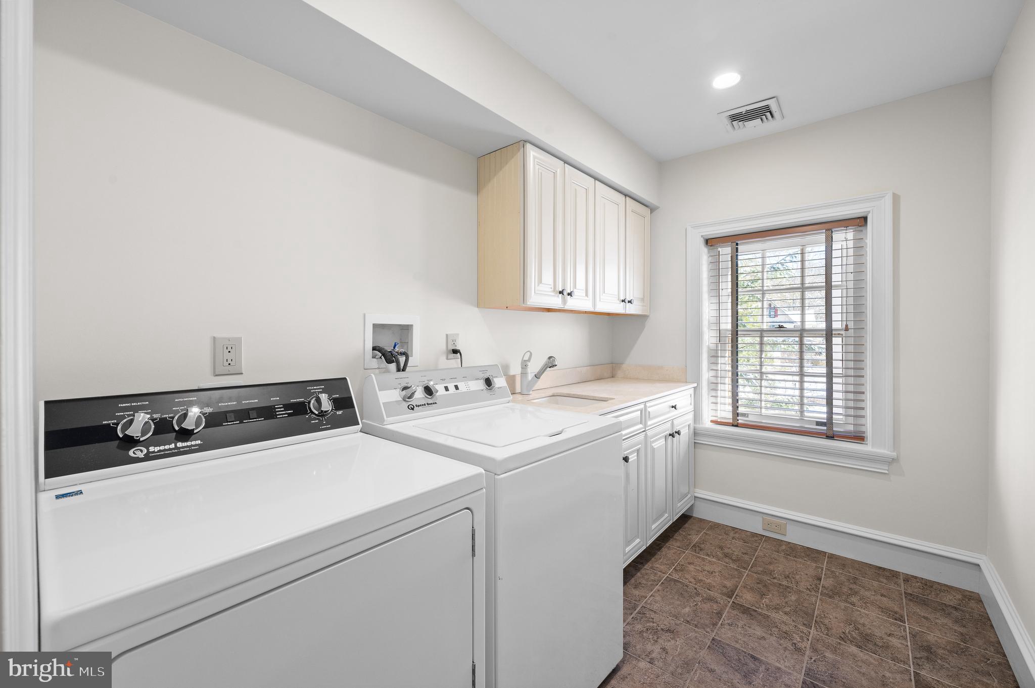 SOUTH WAYNE - Residential