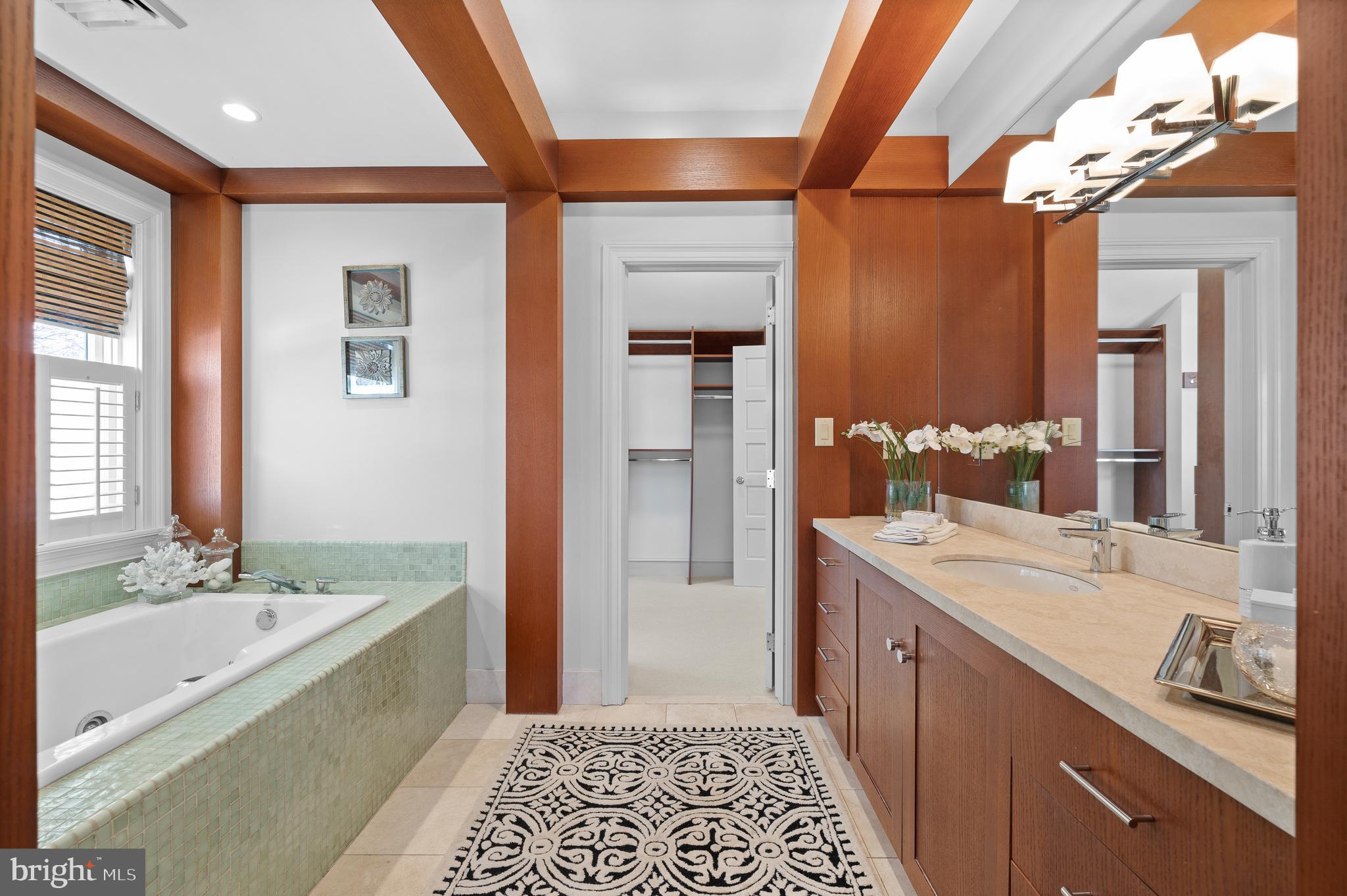 SOUTH WAYNE - Residential