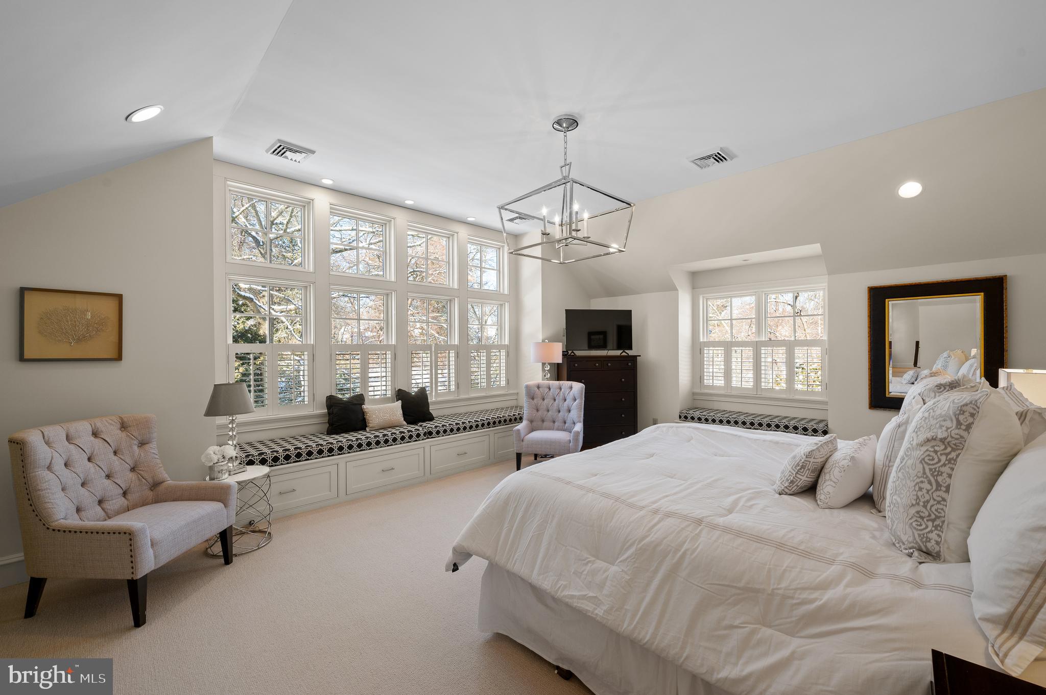 SOUTH WAYNE - Residential