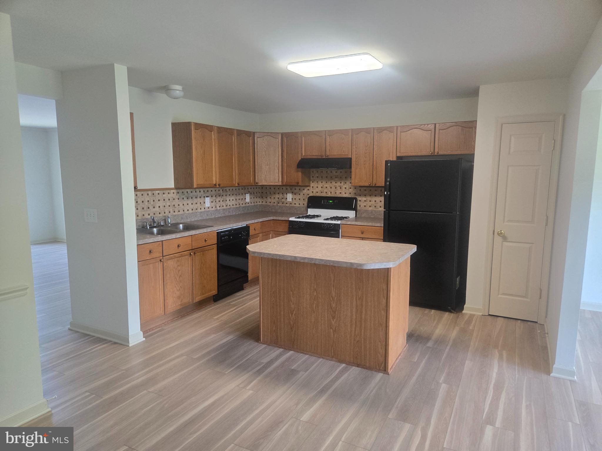 PRENTISS POINT - Residential