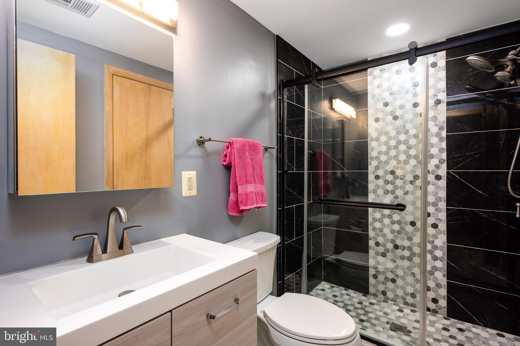 KENTSDALE ESTATES - Residential