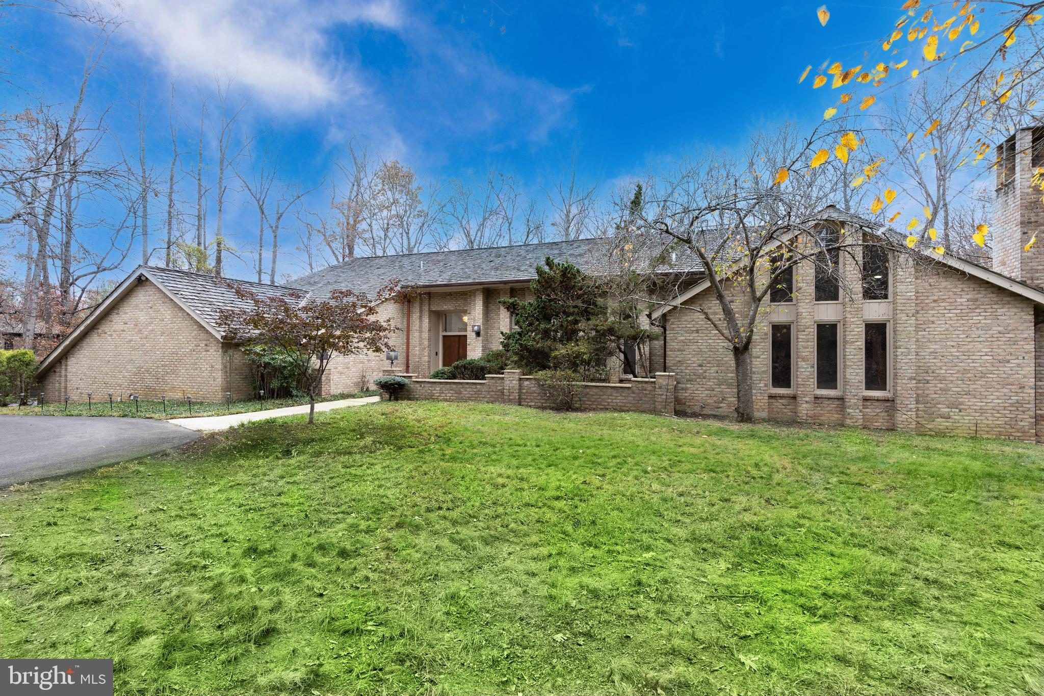 KENTSDALE ESTATES - Residential