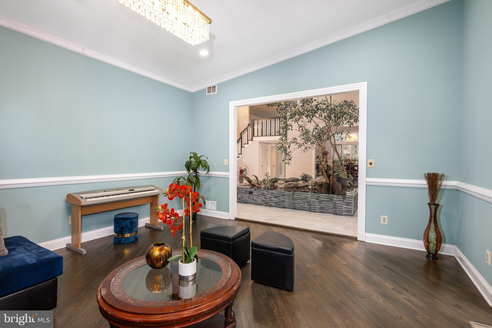 KENTSDALE ESTATES - Residential