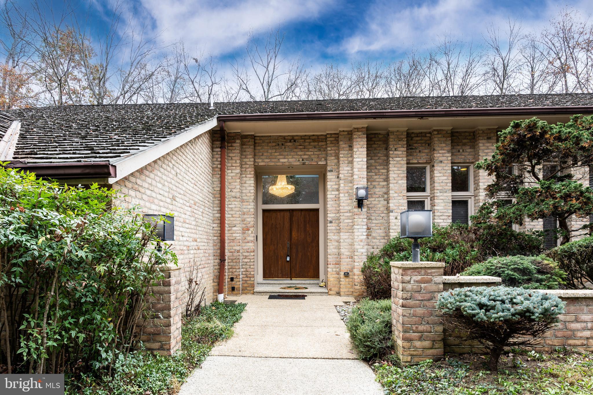 KENTSDALE ESTATES - Residential