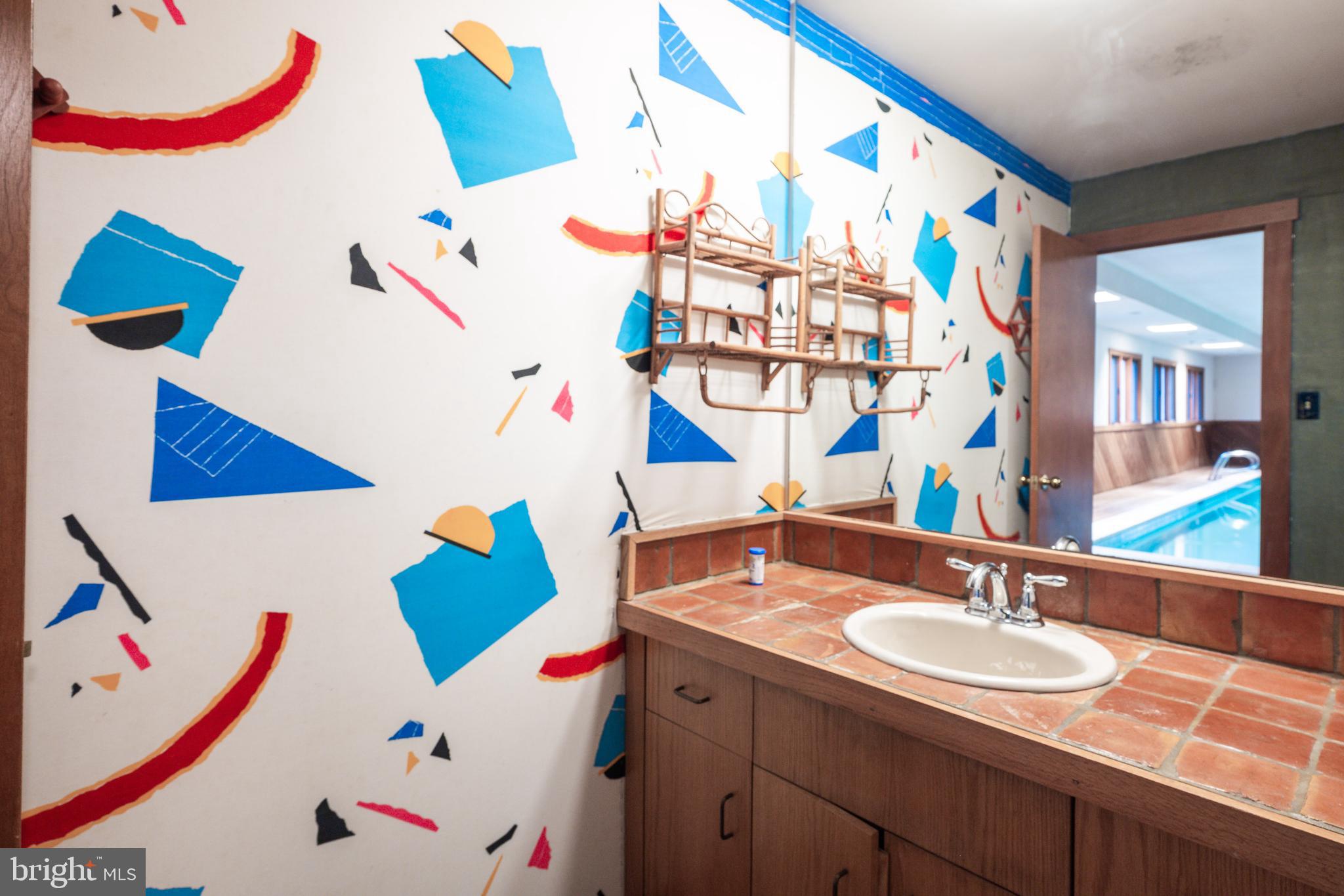 KENTSDALE ESTATES - Residential