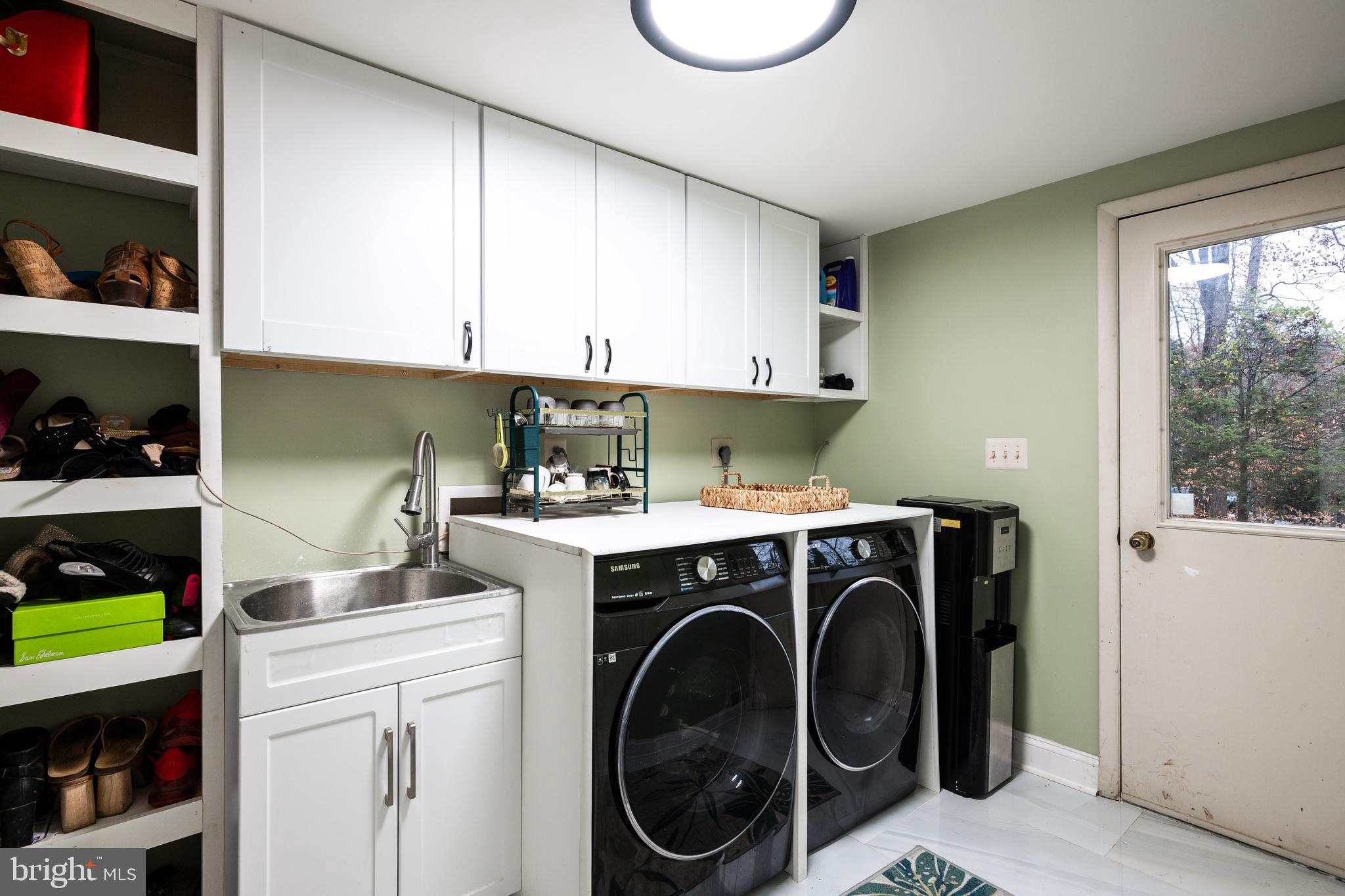 KENTSDALE ESTATES - Residential