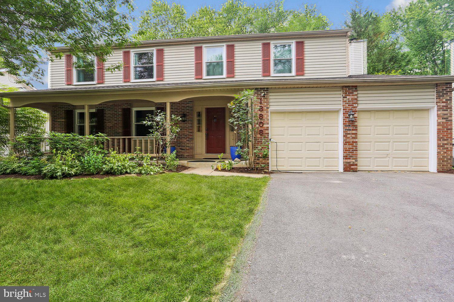 18808 CROSS COUNTRY LANE