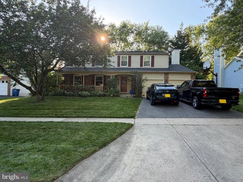 Homes For Sale - 18808 Cross Country Lane<br/> GAITHERSBURG, MD 20879