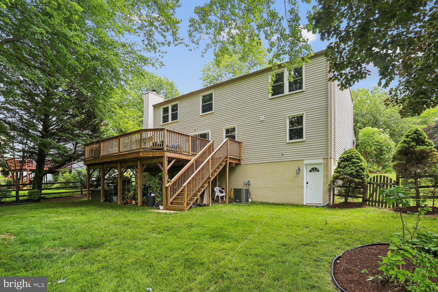 18808 CROSS COUNTRY LANE