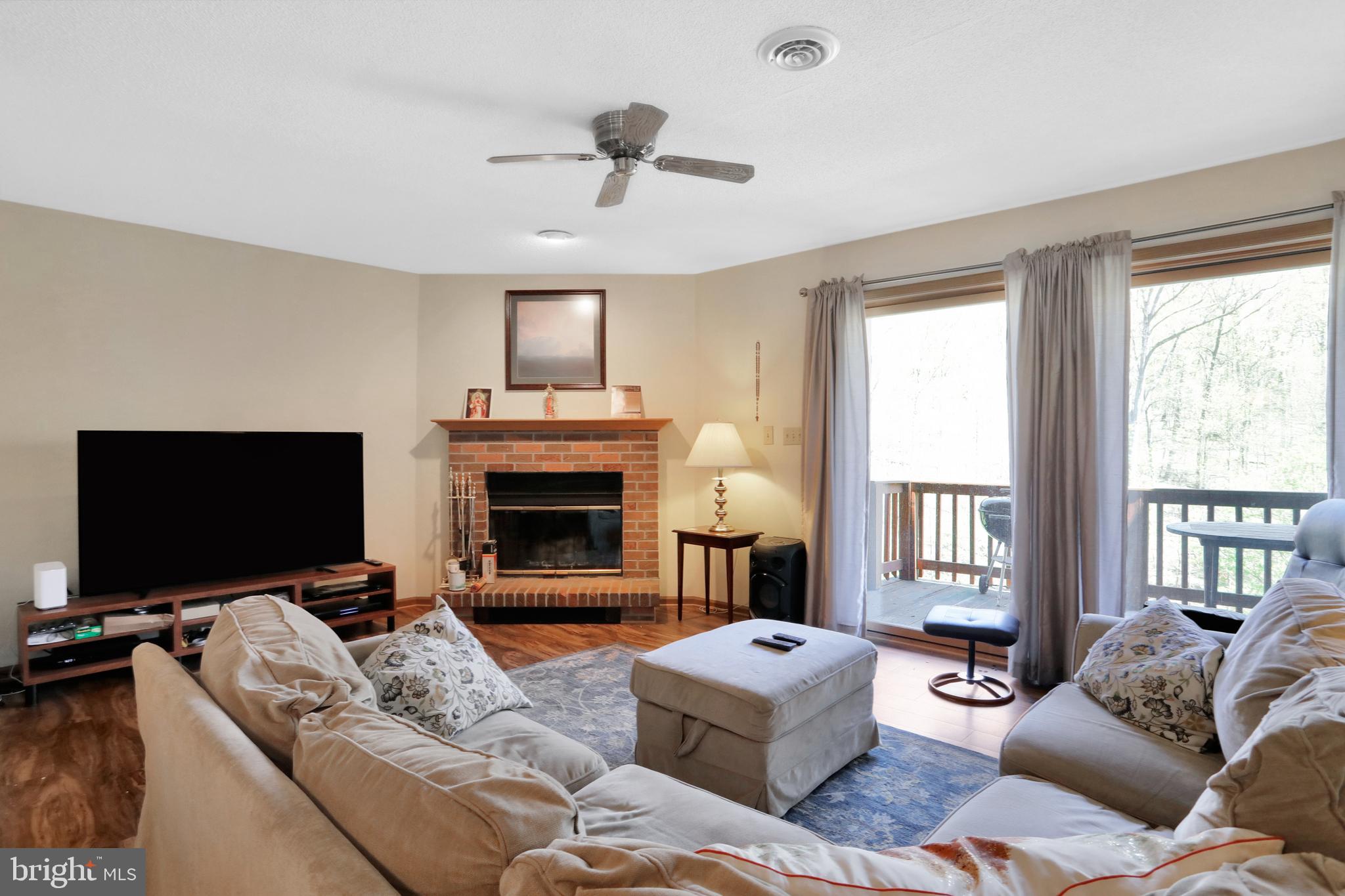 THE WOODS - Residential