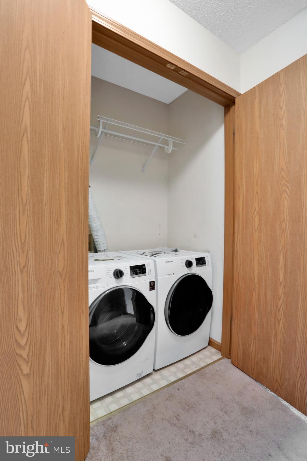 THE WOODS - Residential