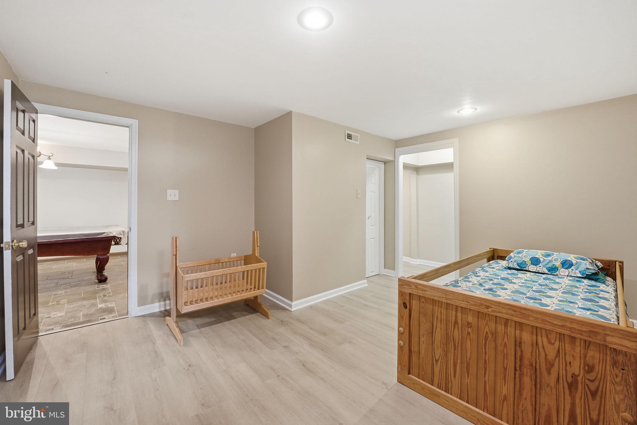 WOODLEA MANOR - Residential