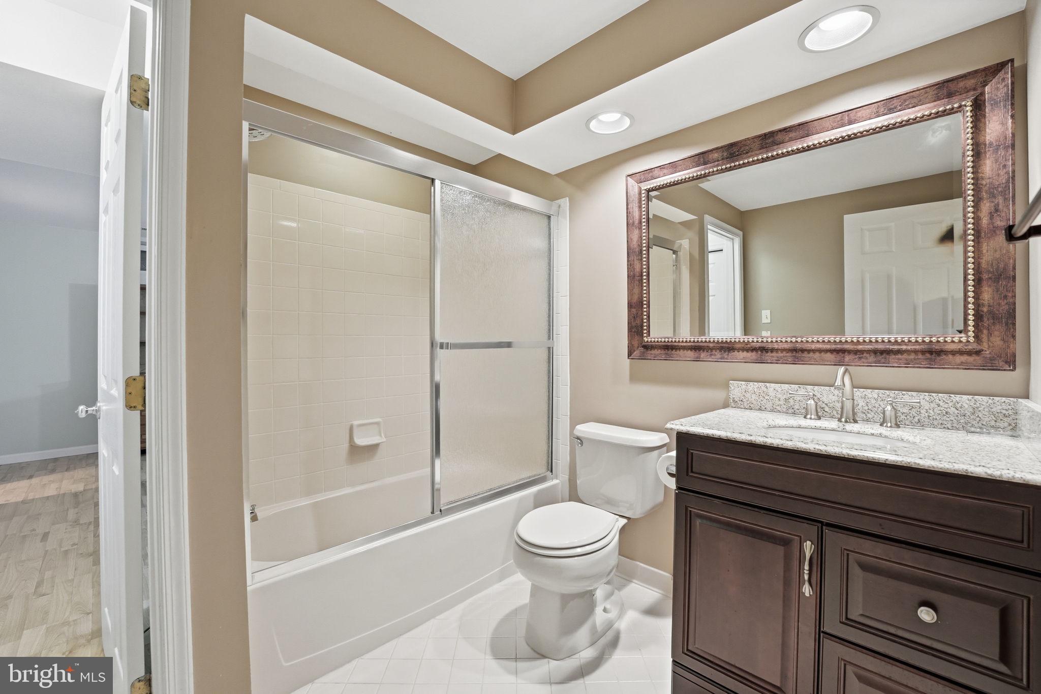 WOODLEA MANOR - Residential