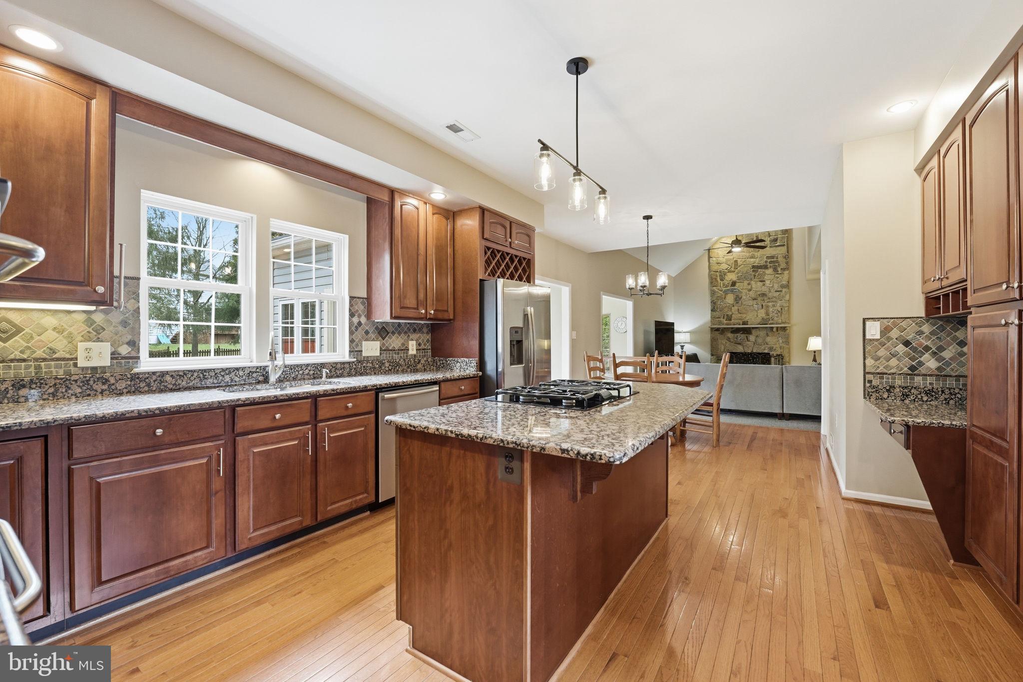 WOODLEA MANOR - Residential