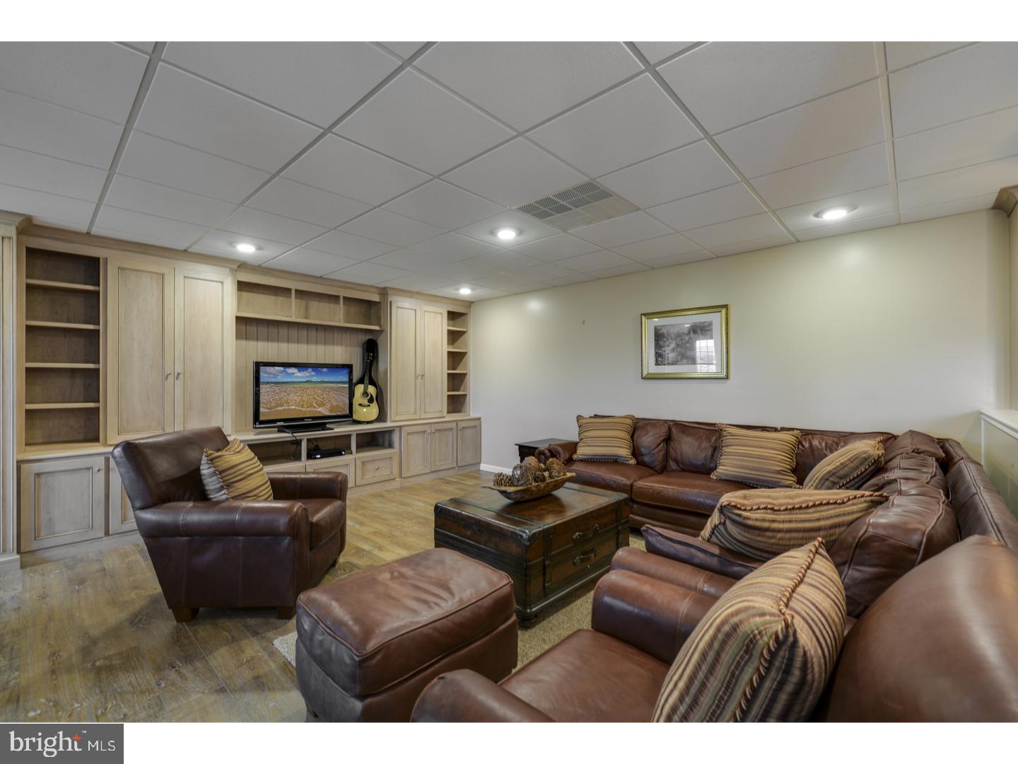 ROLLING VIEW ESTATES - Residential