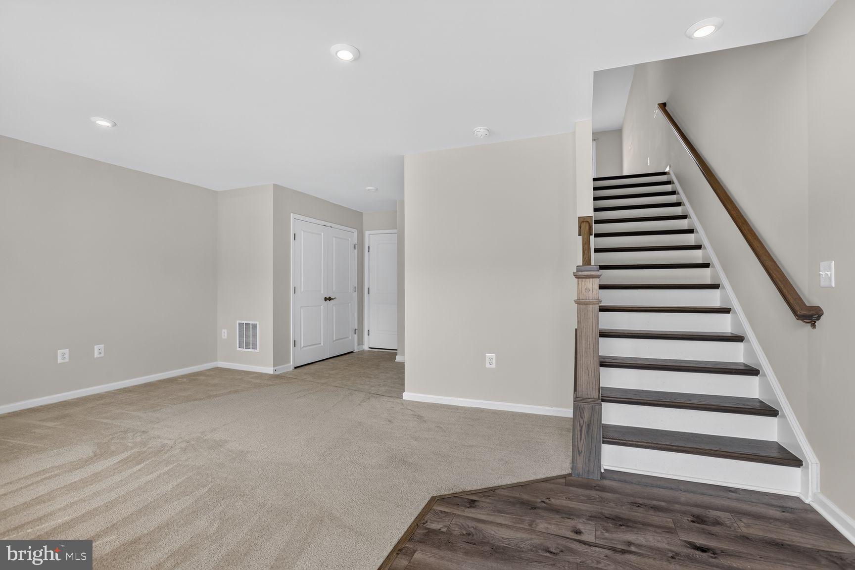 1806 SAG HARBOR LANE