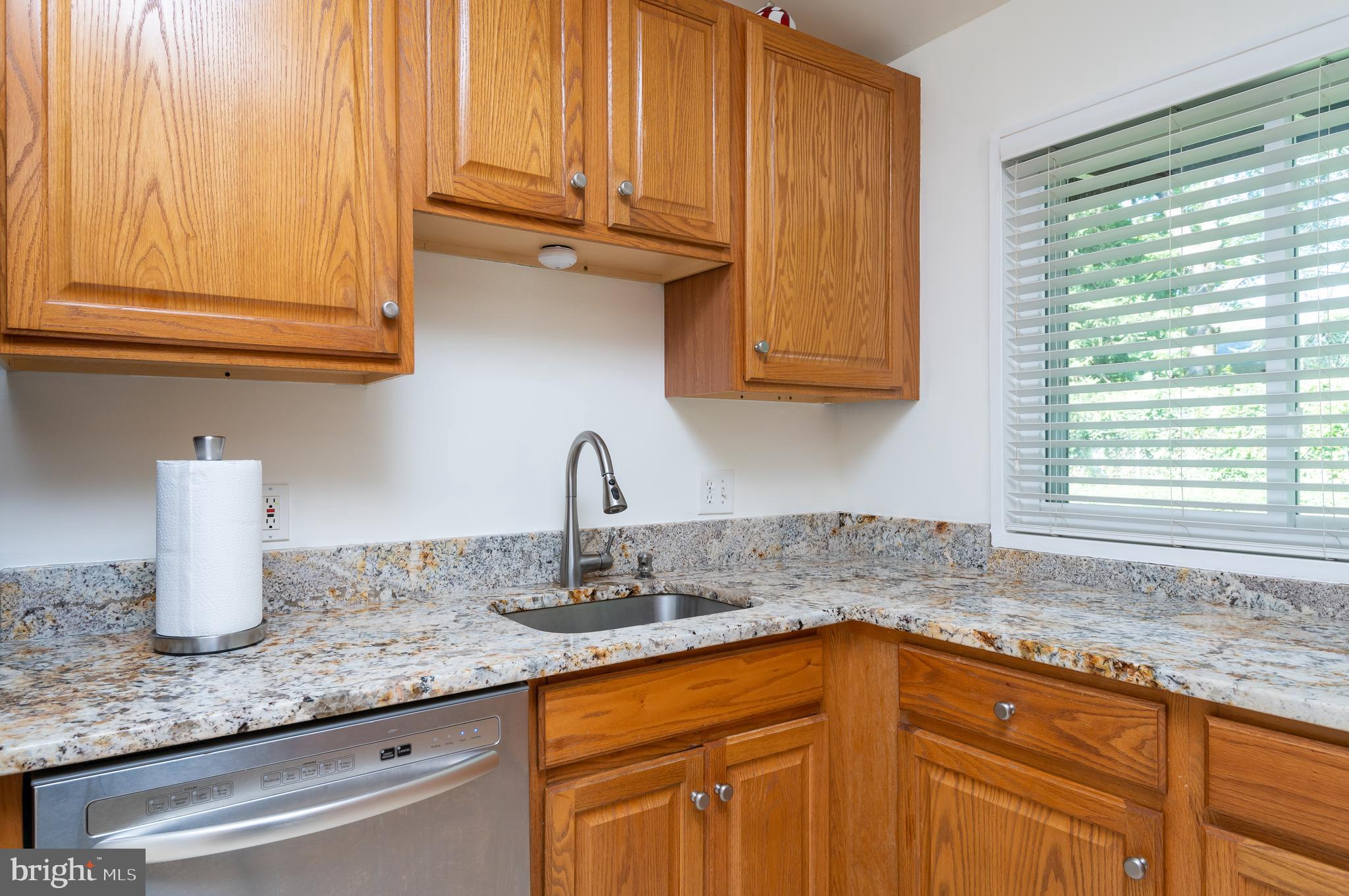 ROSEMONT - Residential Lease