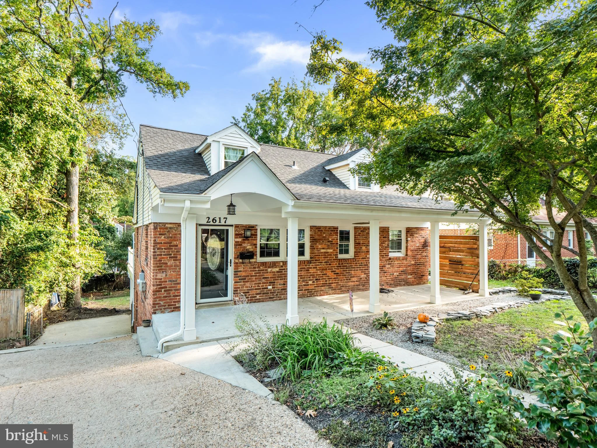 2617 E Maple Street, Alexandria, VA 22306
