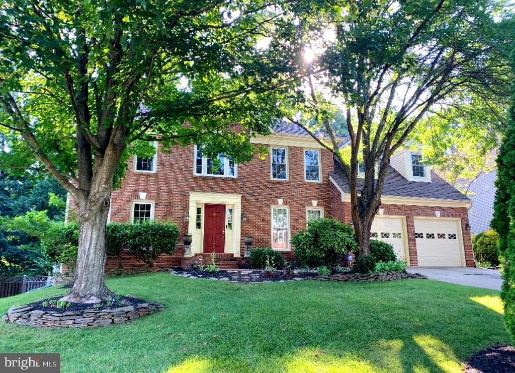 Photo of 2913 Mother Well Court, HERNDON, VA 20171 (MLS # VAFX2276200)