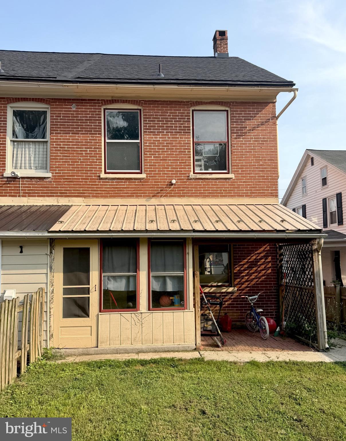 22 MILLER STREET