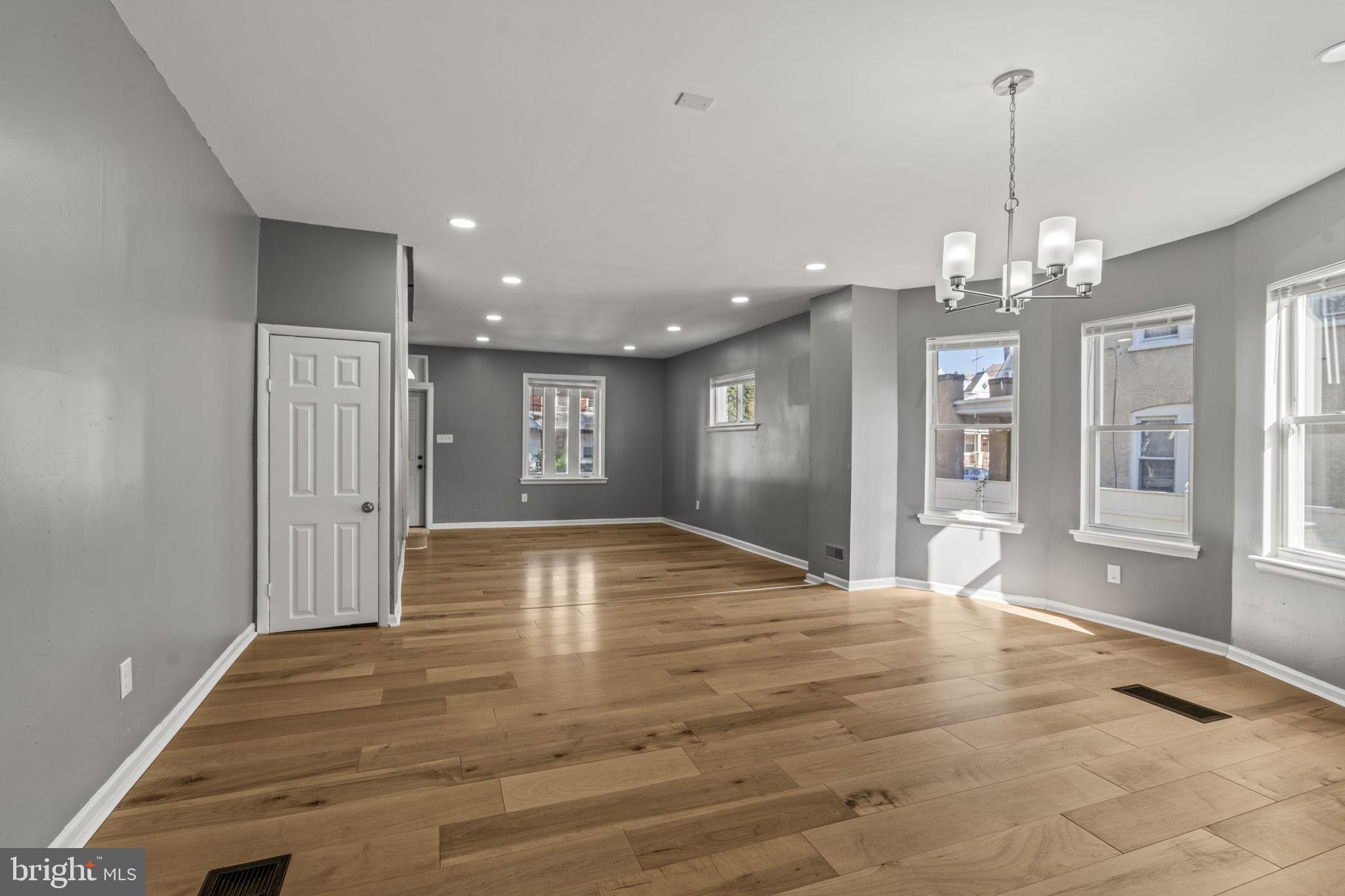 EDGEMONT PARK - Residential