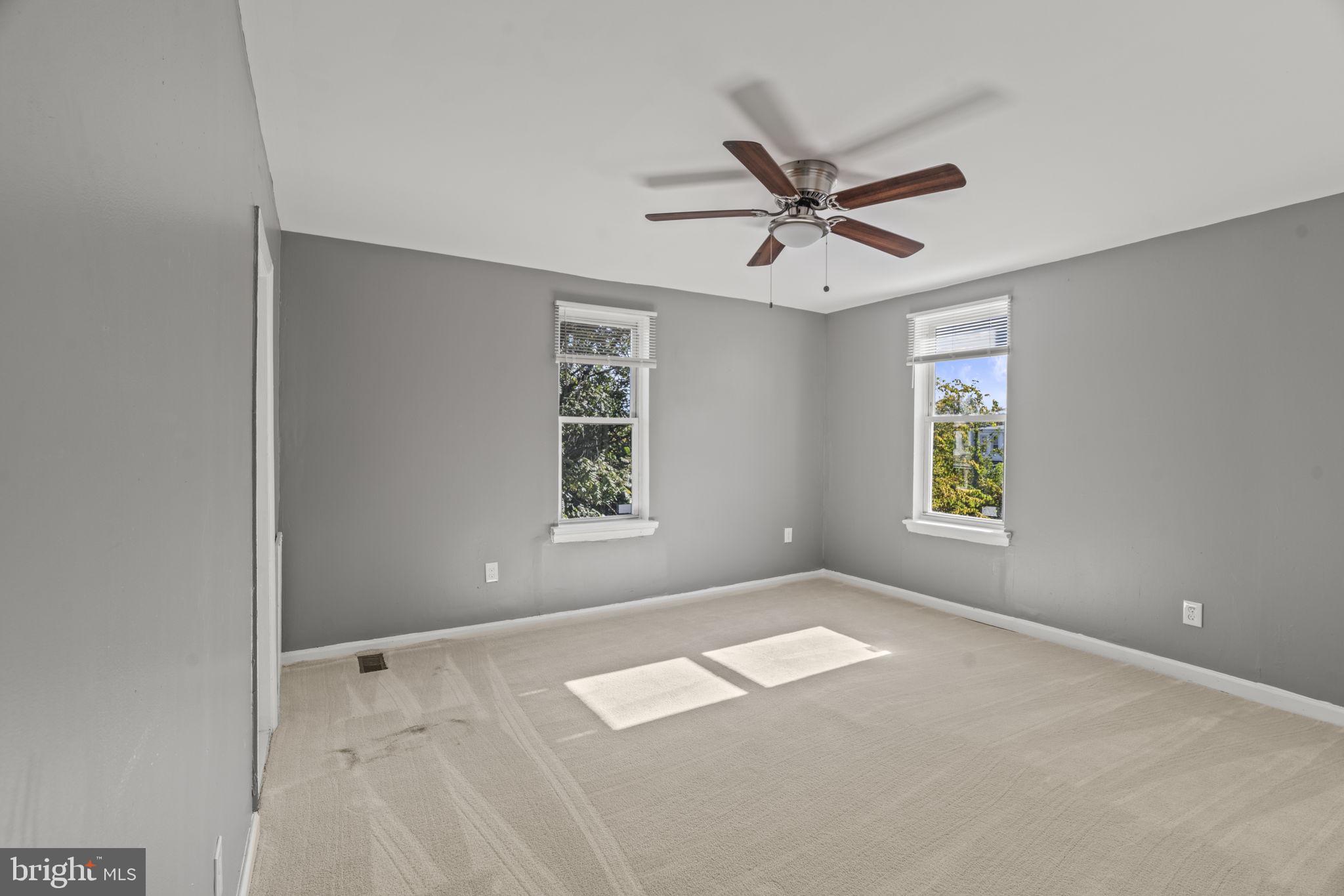 EDGEMONT PARK - Residential