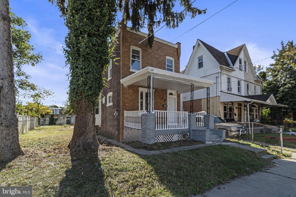 Photo of 123 E 23rd Street, CHESTER, PA 19013 (MLS # PADE2102752)