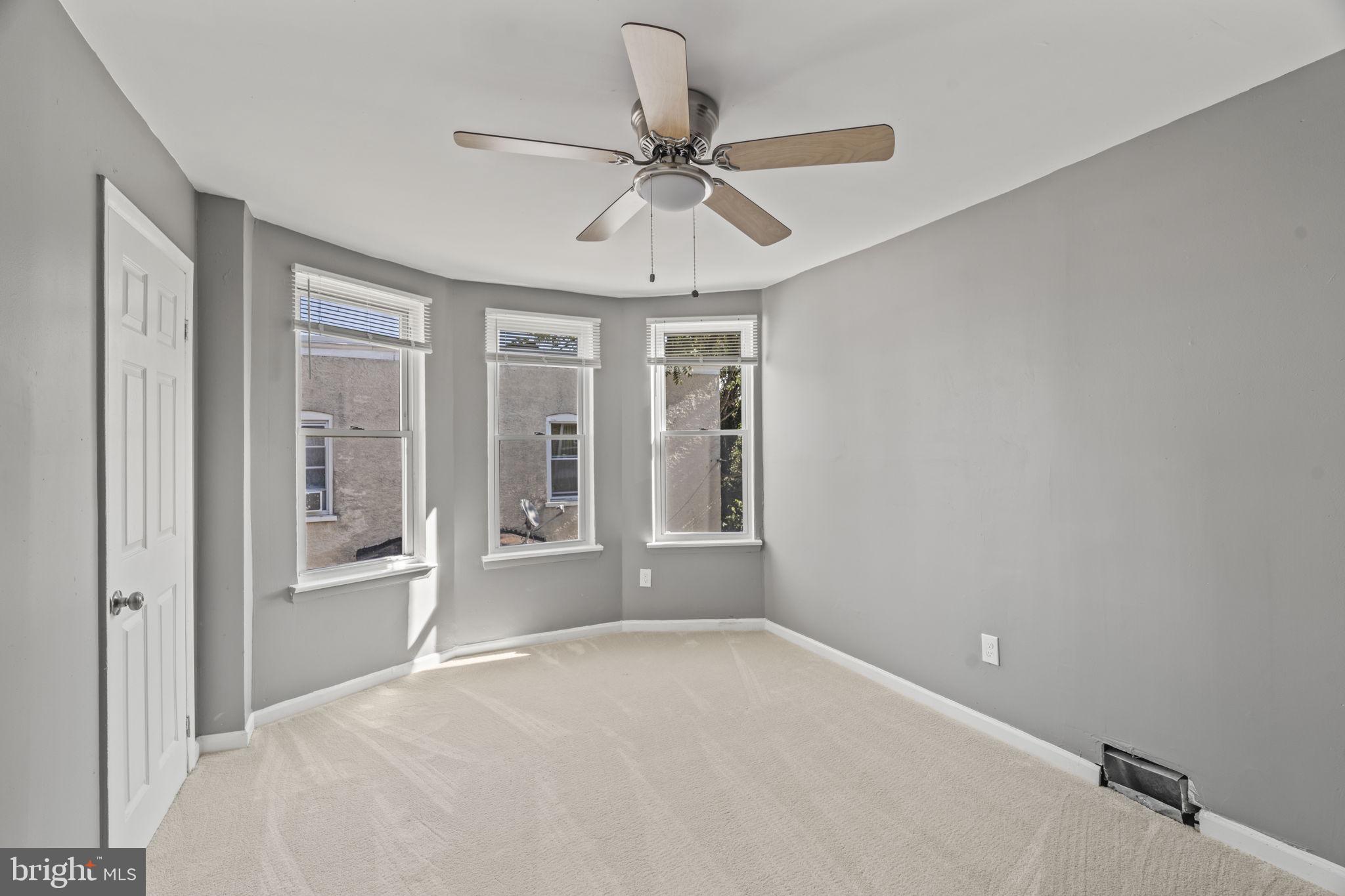 EDGEMONT PARK - Residential