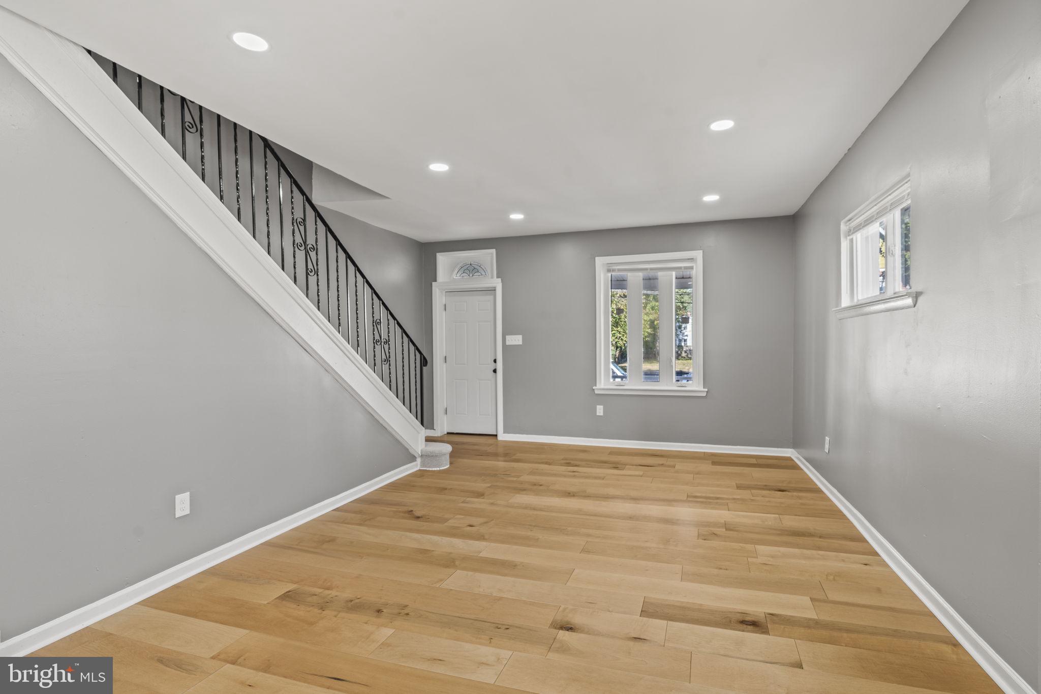 EDGEMONT PARK - Residential