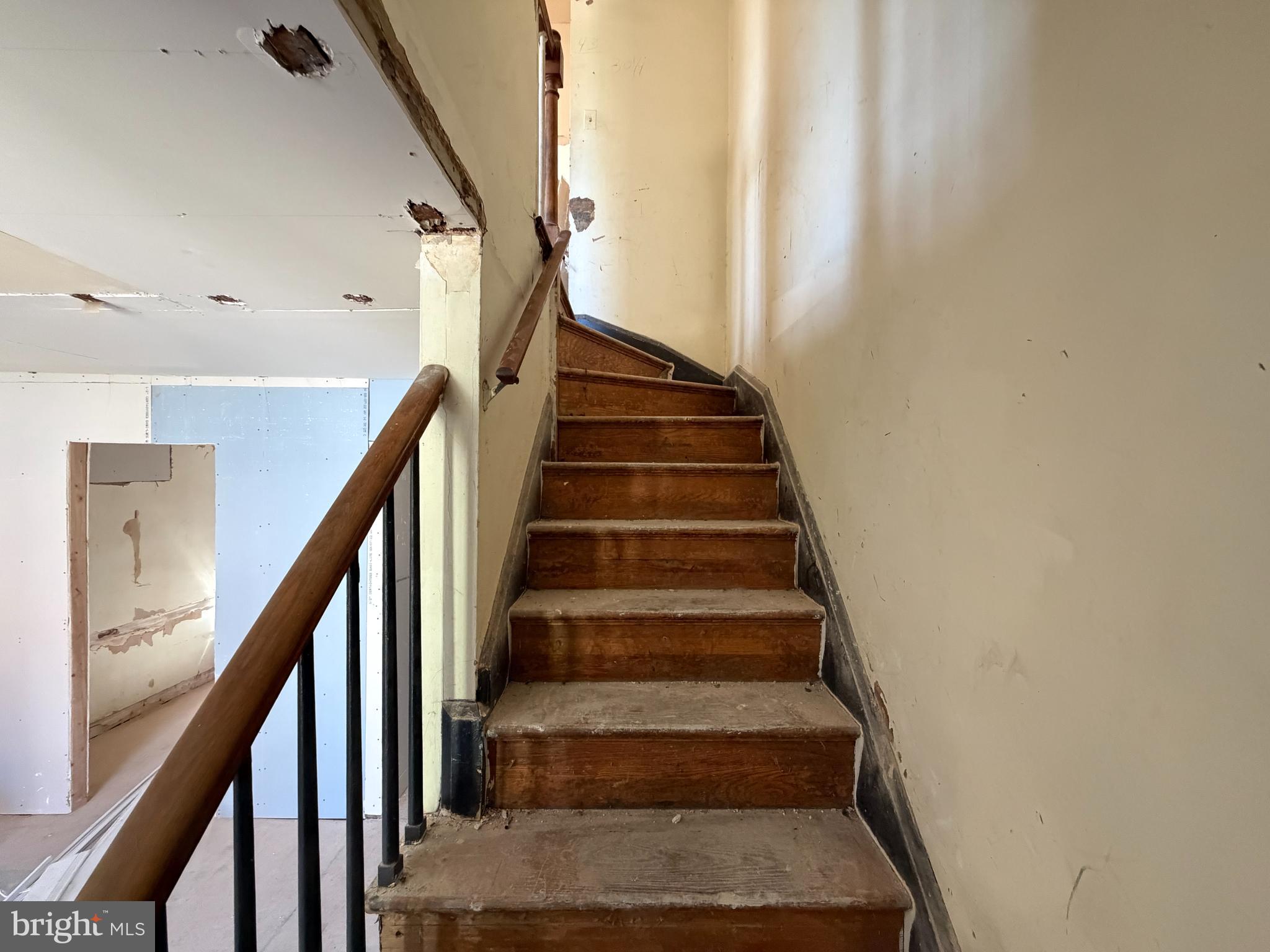 TOWANDA - Residential