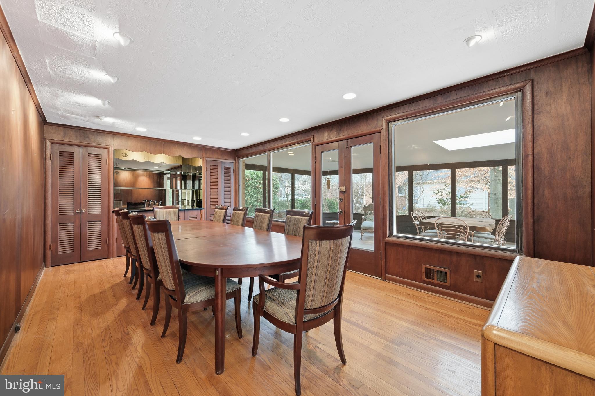 WHITEHALL MANOR - Residential Lease