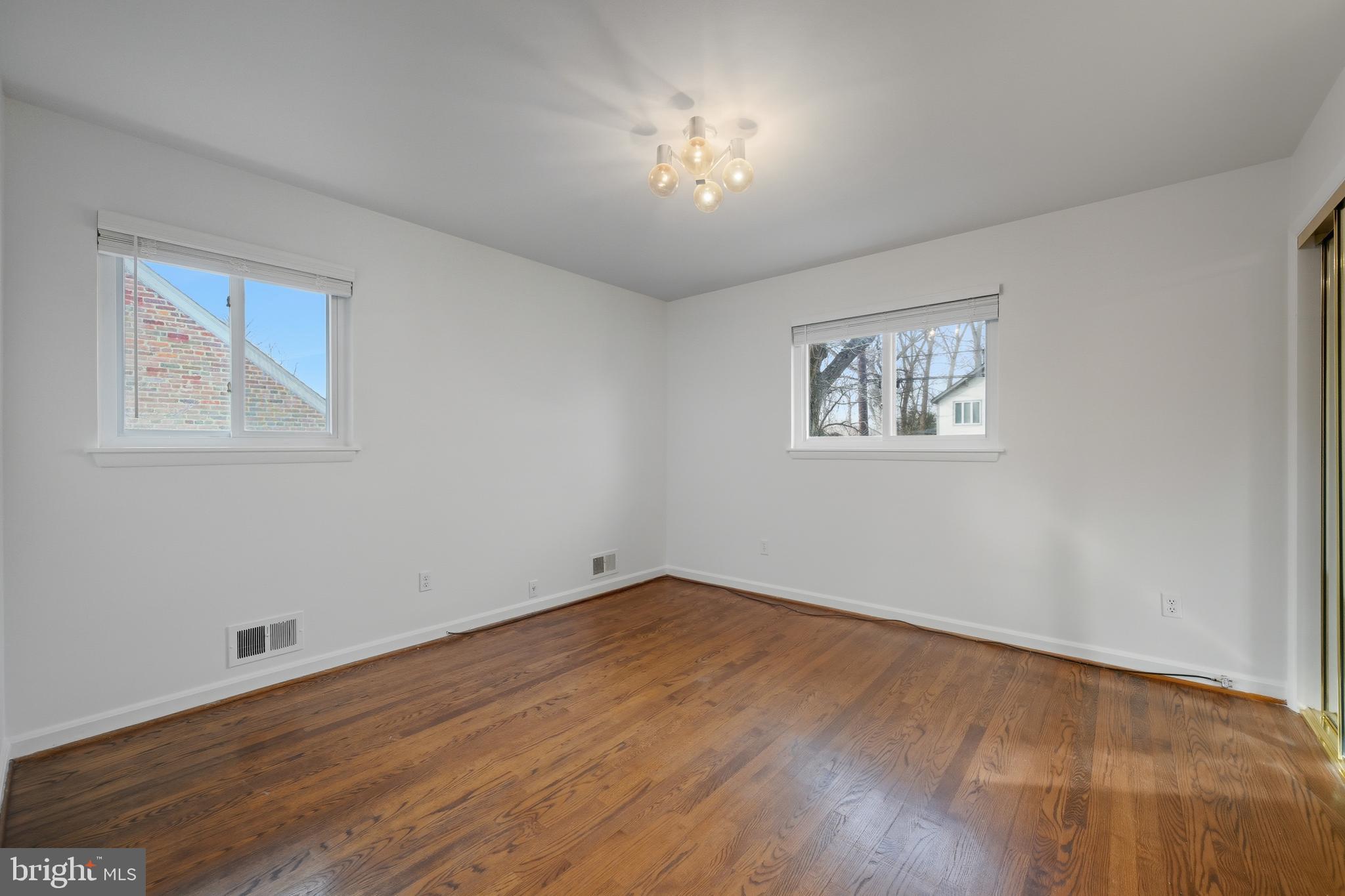 WHITEHALL MANOR - Residential Lease