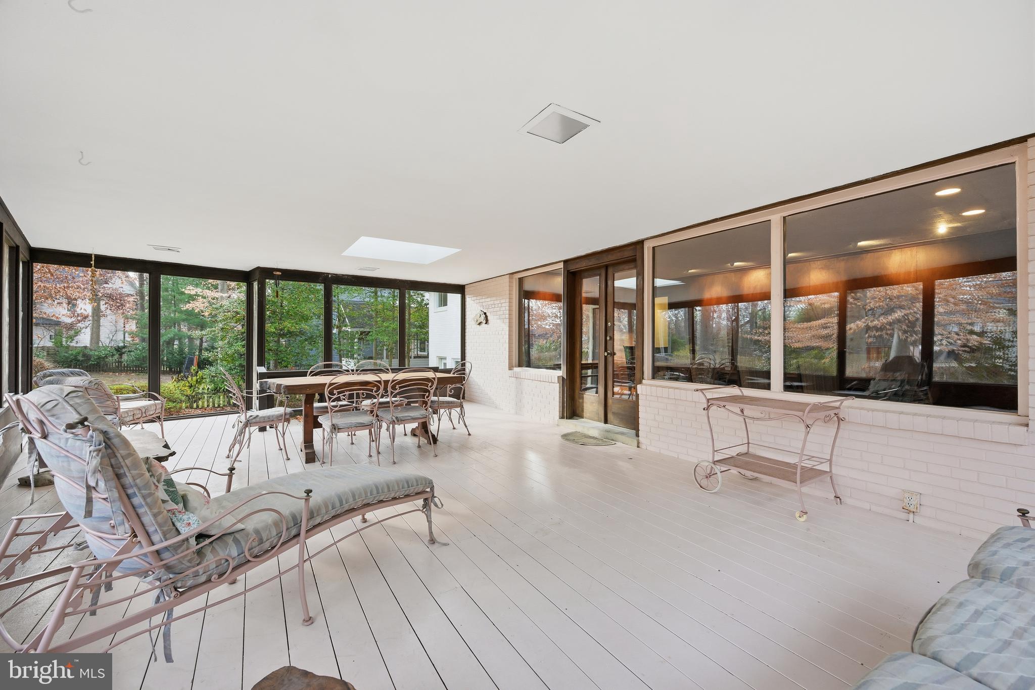 WHITEHALL MANOR - Residential Lease