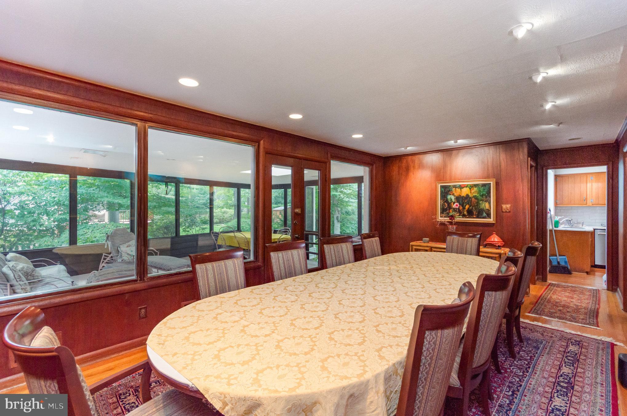 WHITEHALL MANOR - Residential Lease