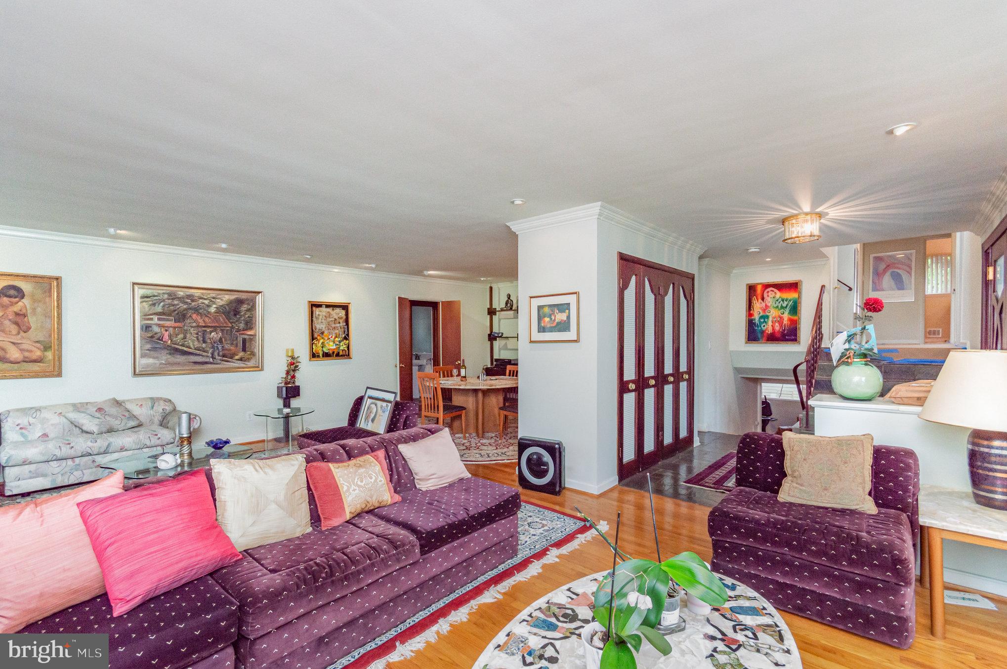 WHITEHALL MANOR - Residential Lease