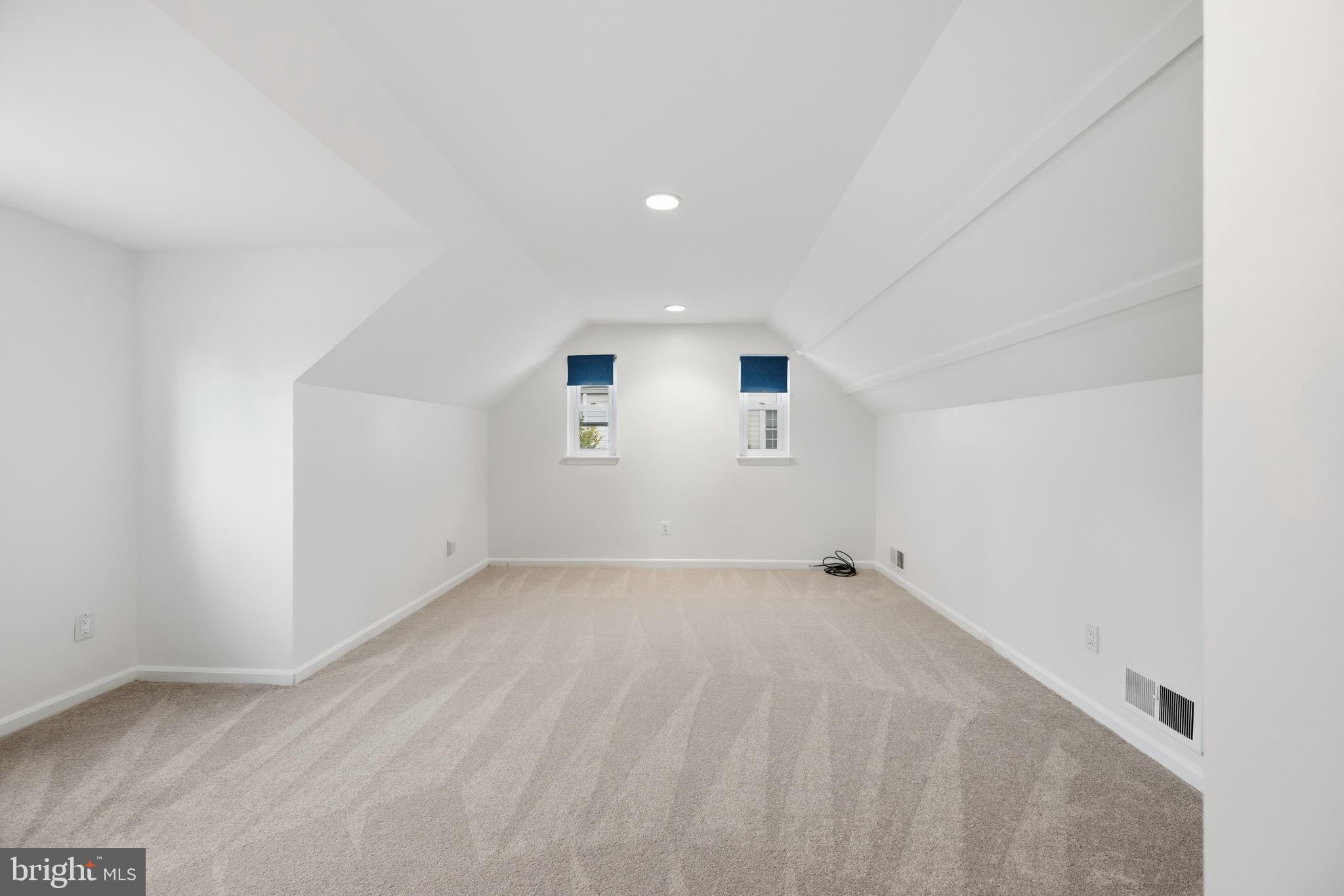 WHITEHALL MANOR - Residential Lease